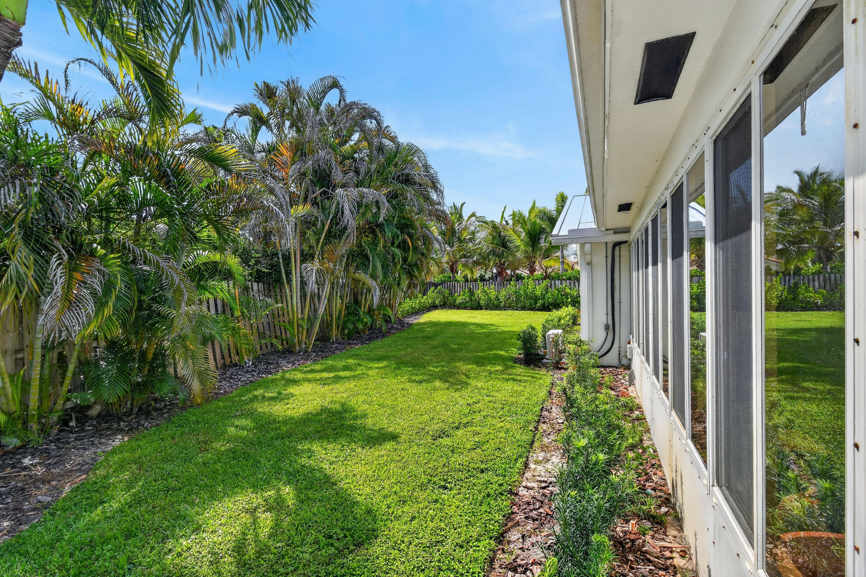 46 DOGWOOD, Tequesta FL 33469