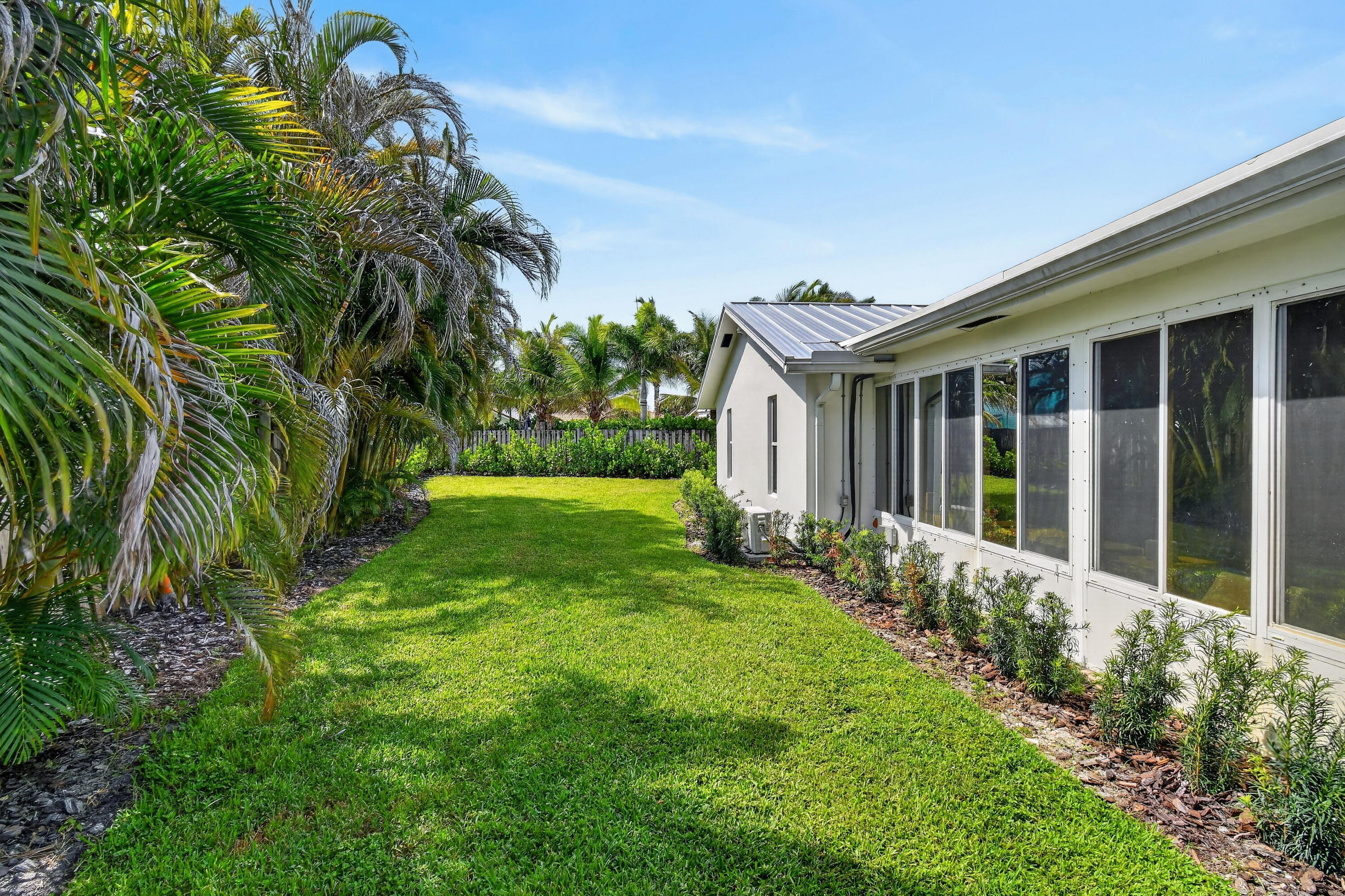 46 DOGWOOD, Tequesta FL 33469