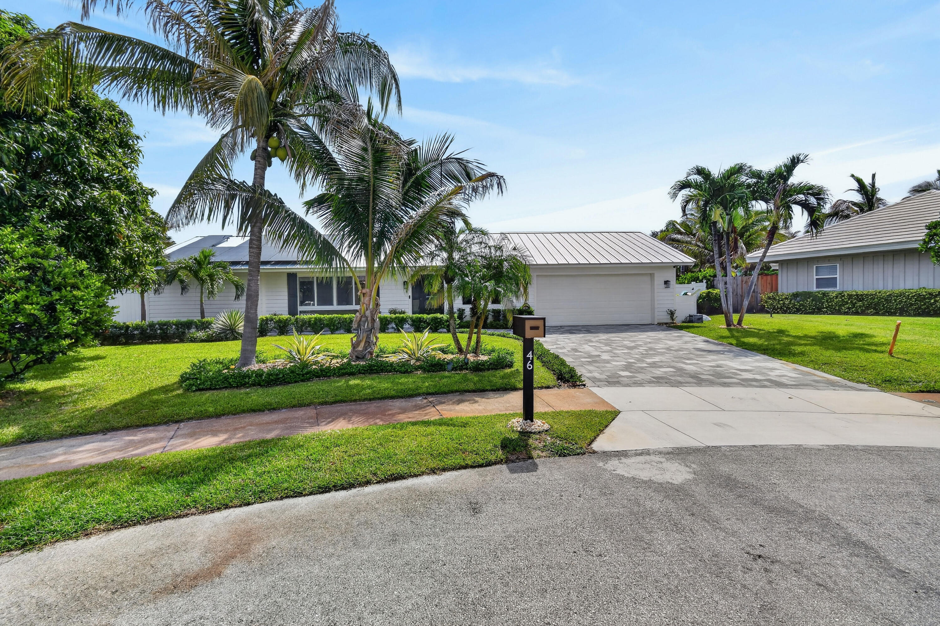46 DOGWOOD, Tequesta FL 33469