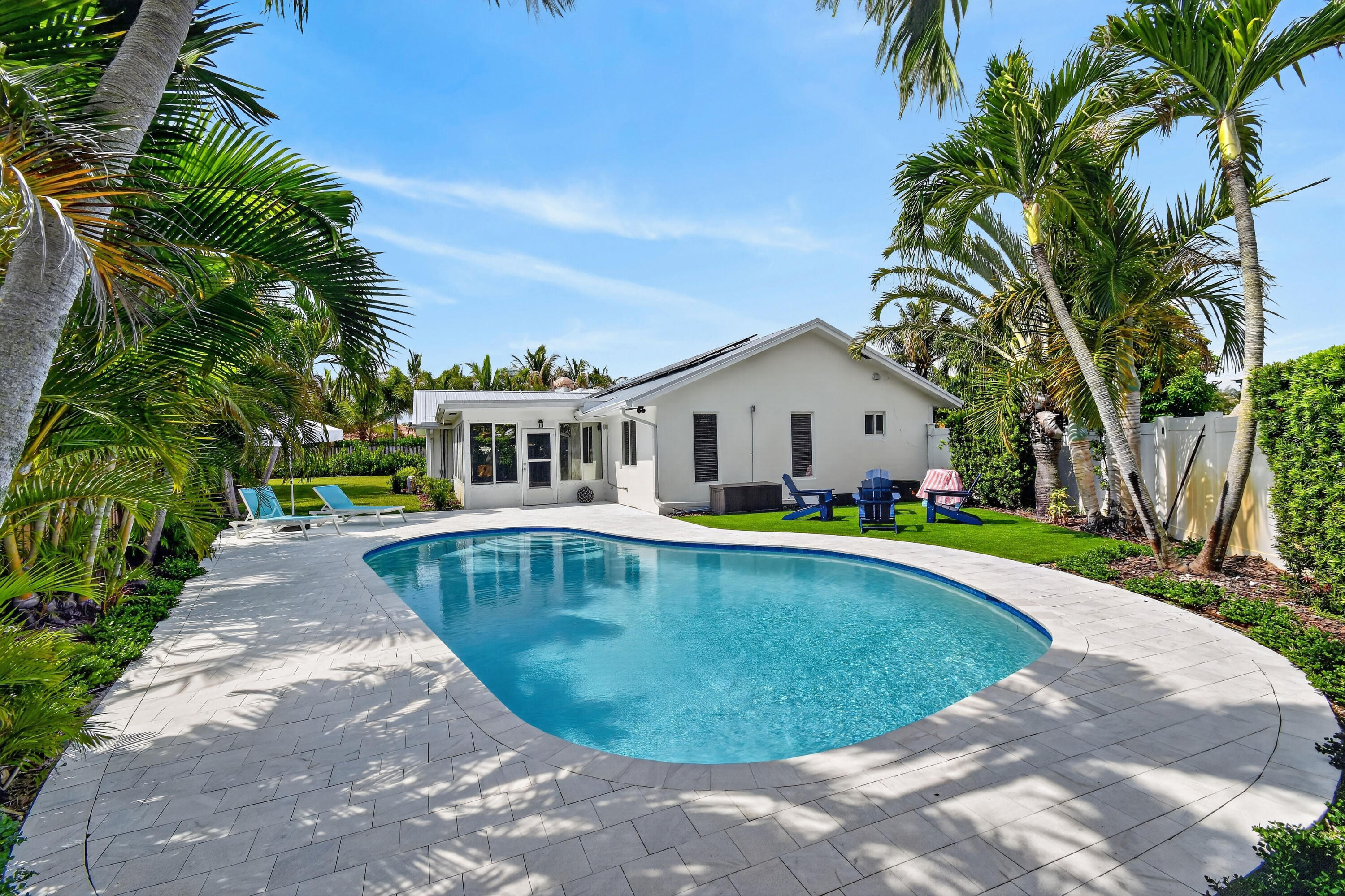 46 DOGWOOD, Tequesta FL 33469