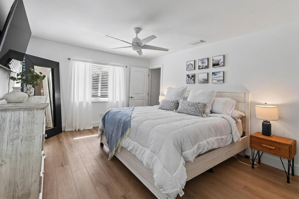 46 DOGWOOD, Tequesta FL 33469