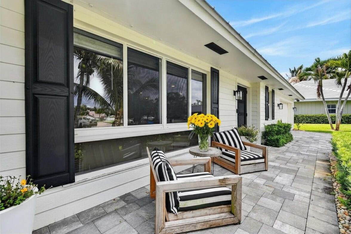 46 DOGWOOD, Tequesta FL 33469