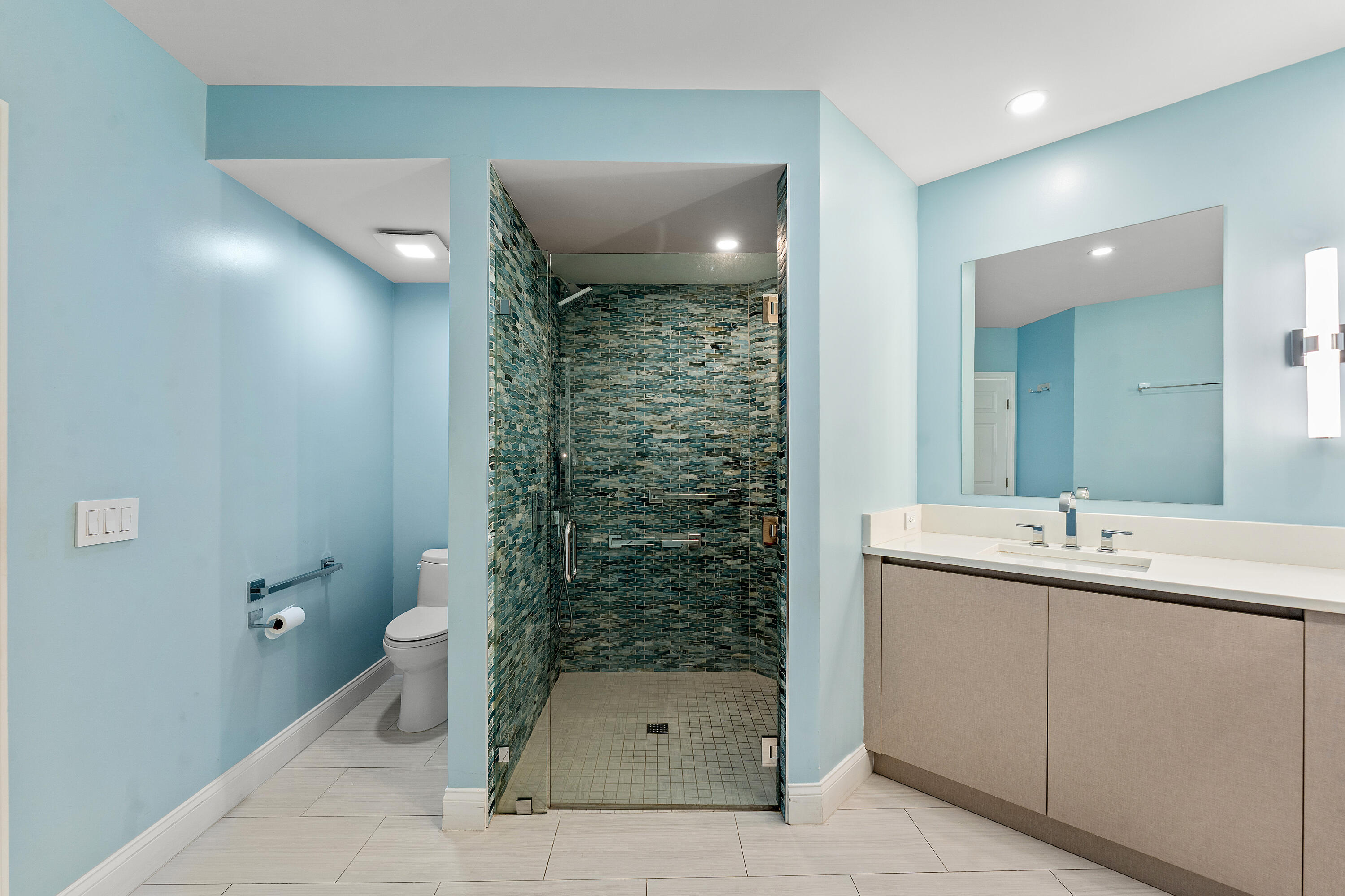 790 Andrews #C206, Delray Beach FL 33483