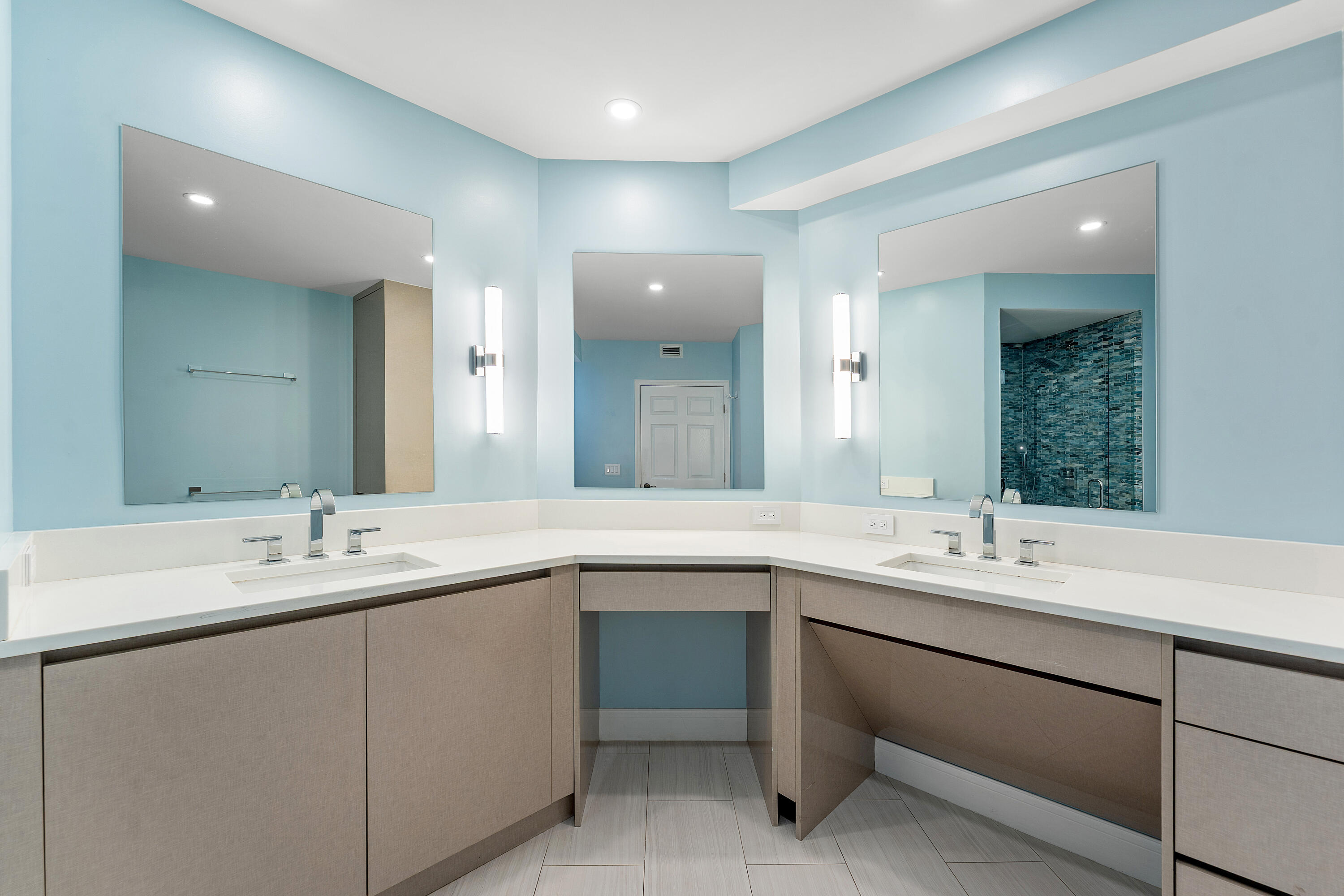 790 Andrews #C206, Delray Beach FL 33483