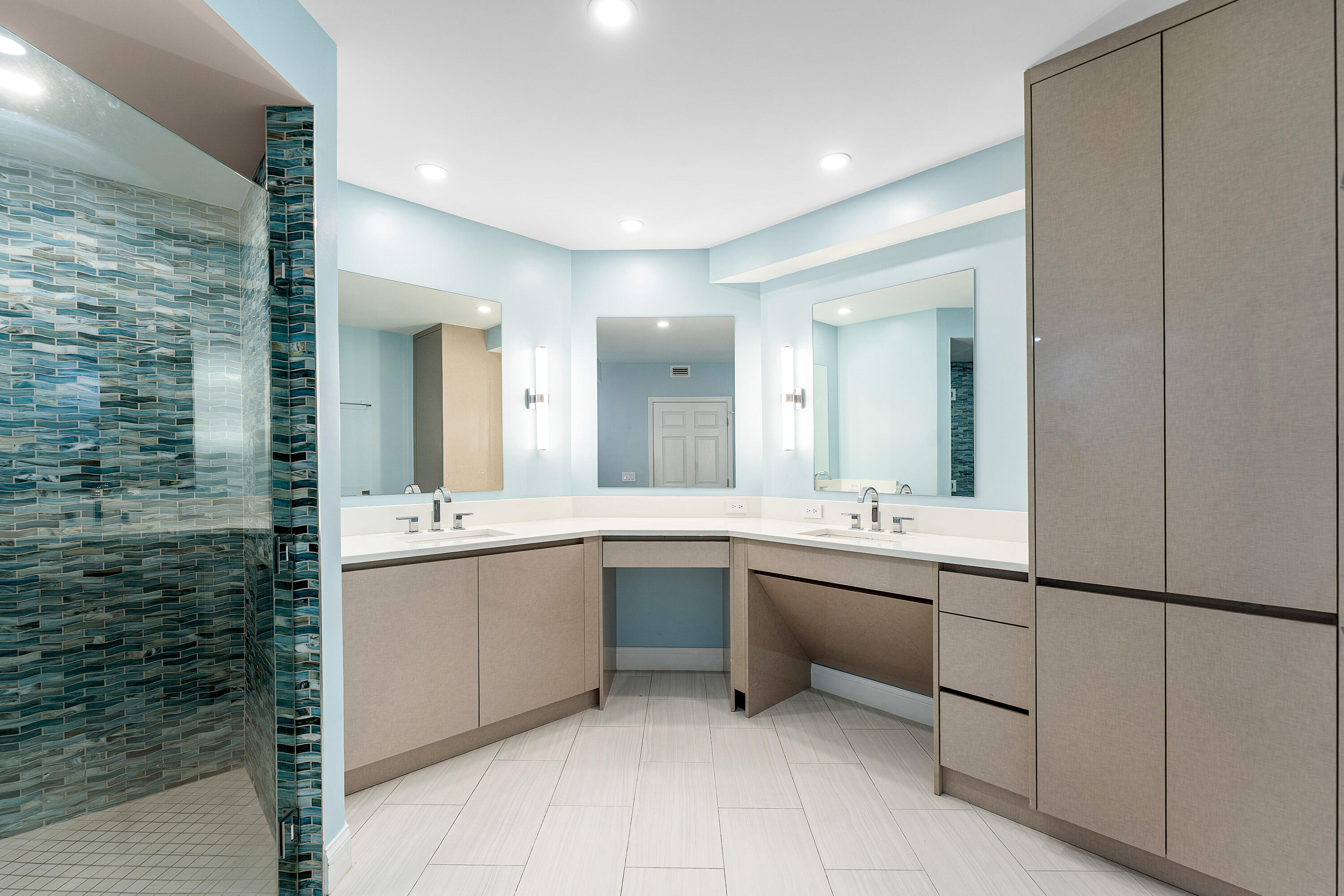 790 Andrews #C206, Delray Beach FL 33483