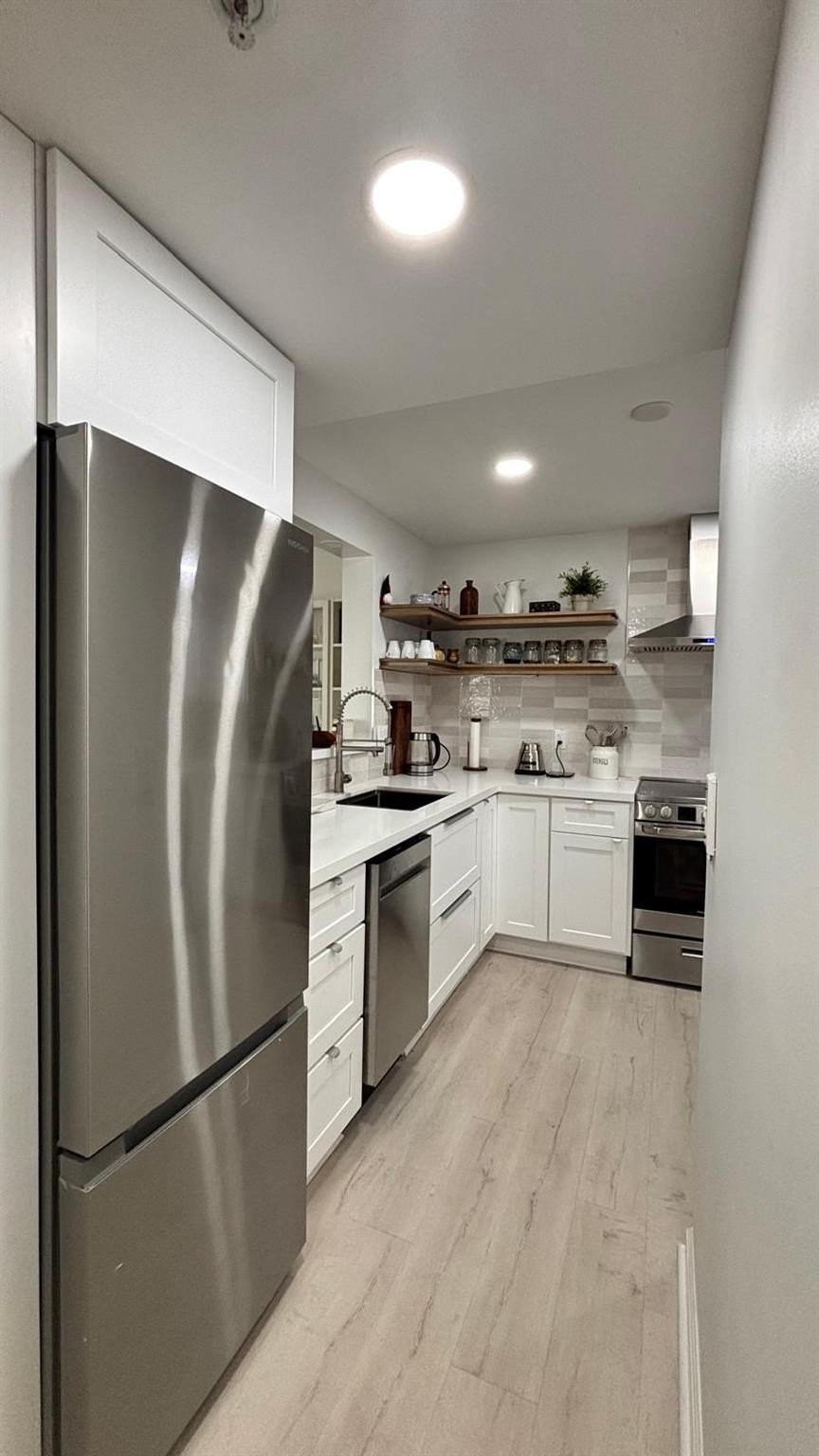 1350 SE 3RD #208, Dania Beach FL 33004