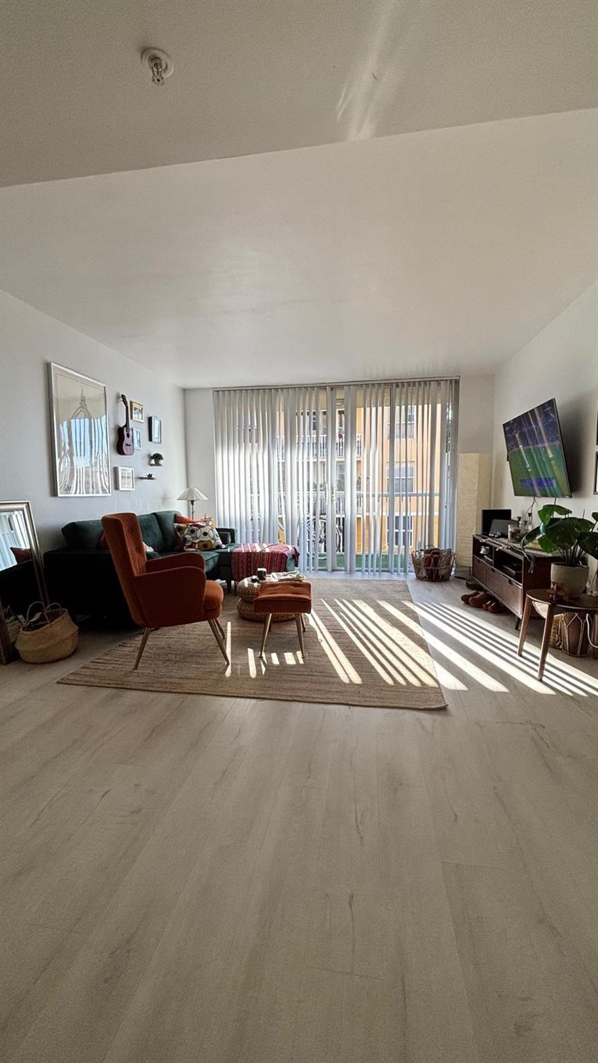 1350 SE 3RD #208, Dania Beach FL 33004