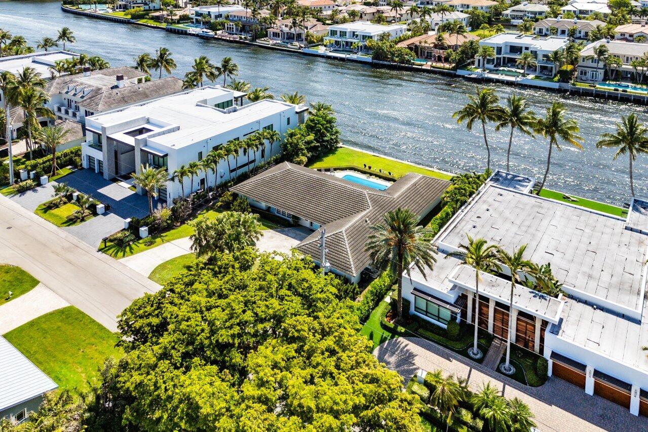 2767 Spanish River, Boca Raton FL 33432