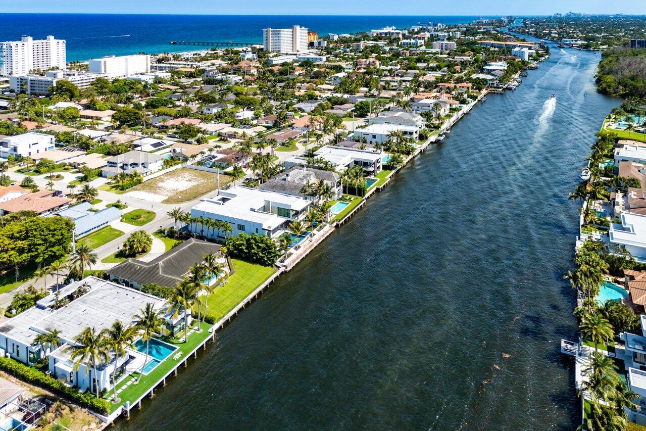 2767 Spanish River, Boca Raton FL 33432