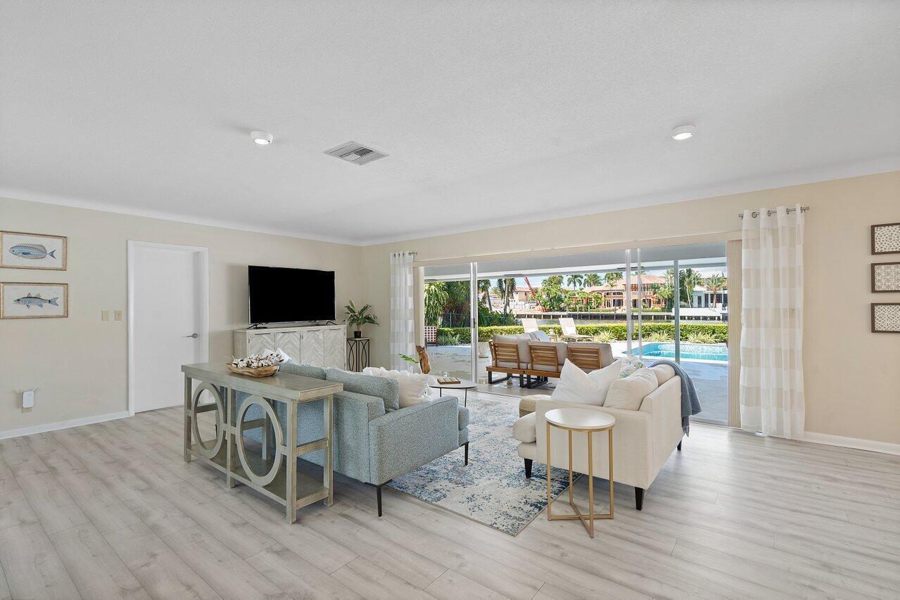 2767 Spanish River, Boca Raton FL 33432