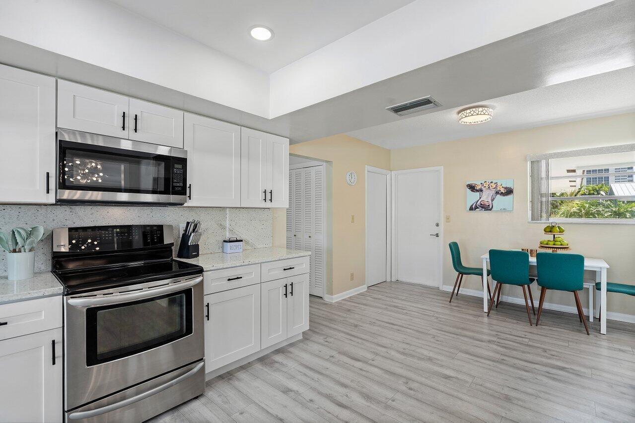 2767 Spanish River, Boca Raton FL 33432