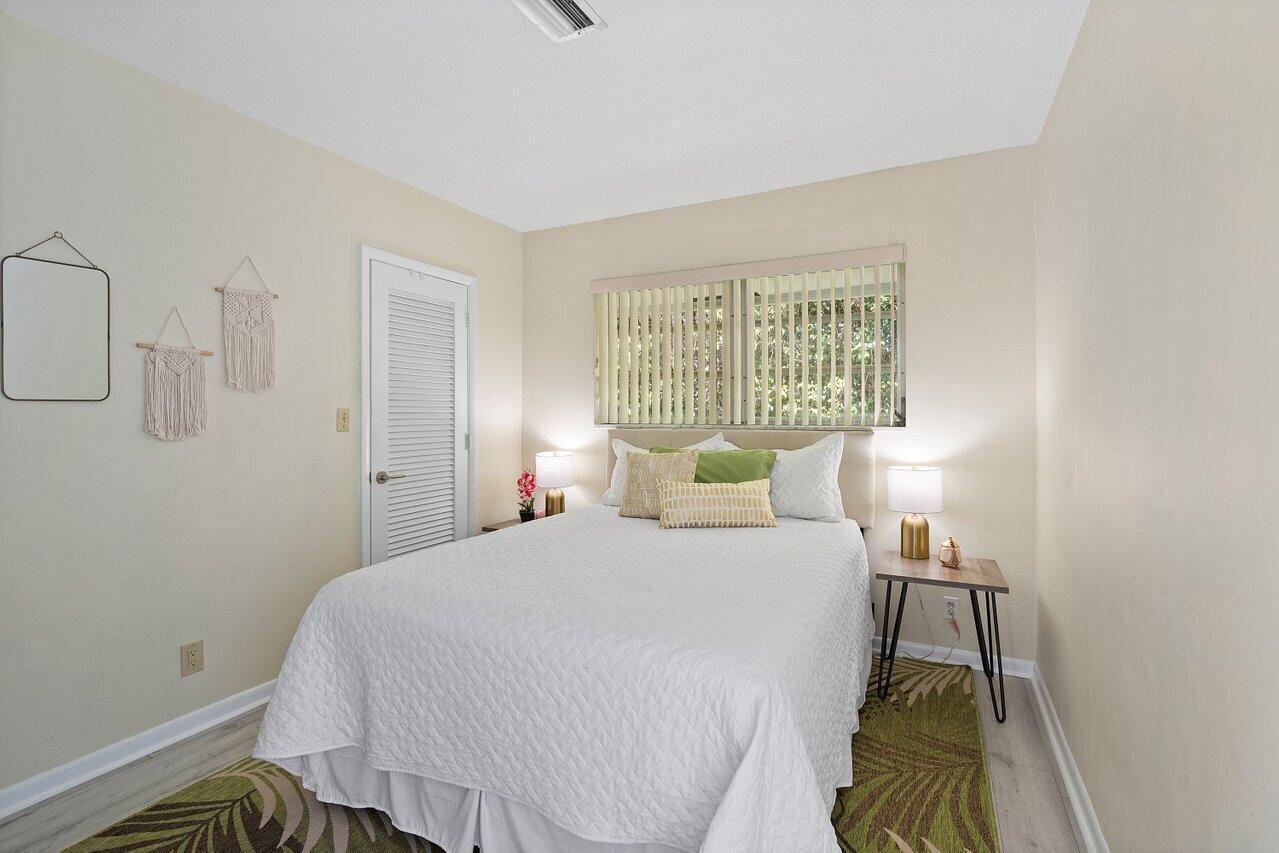 2767 Spanish River, Boca Raton FL 33432