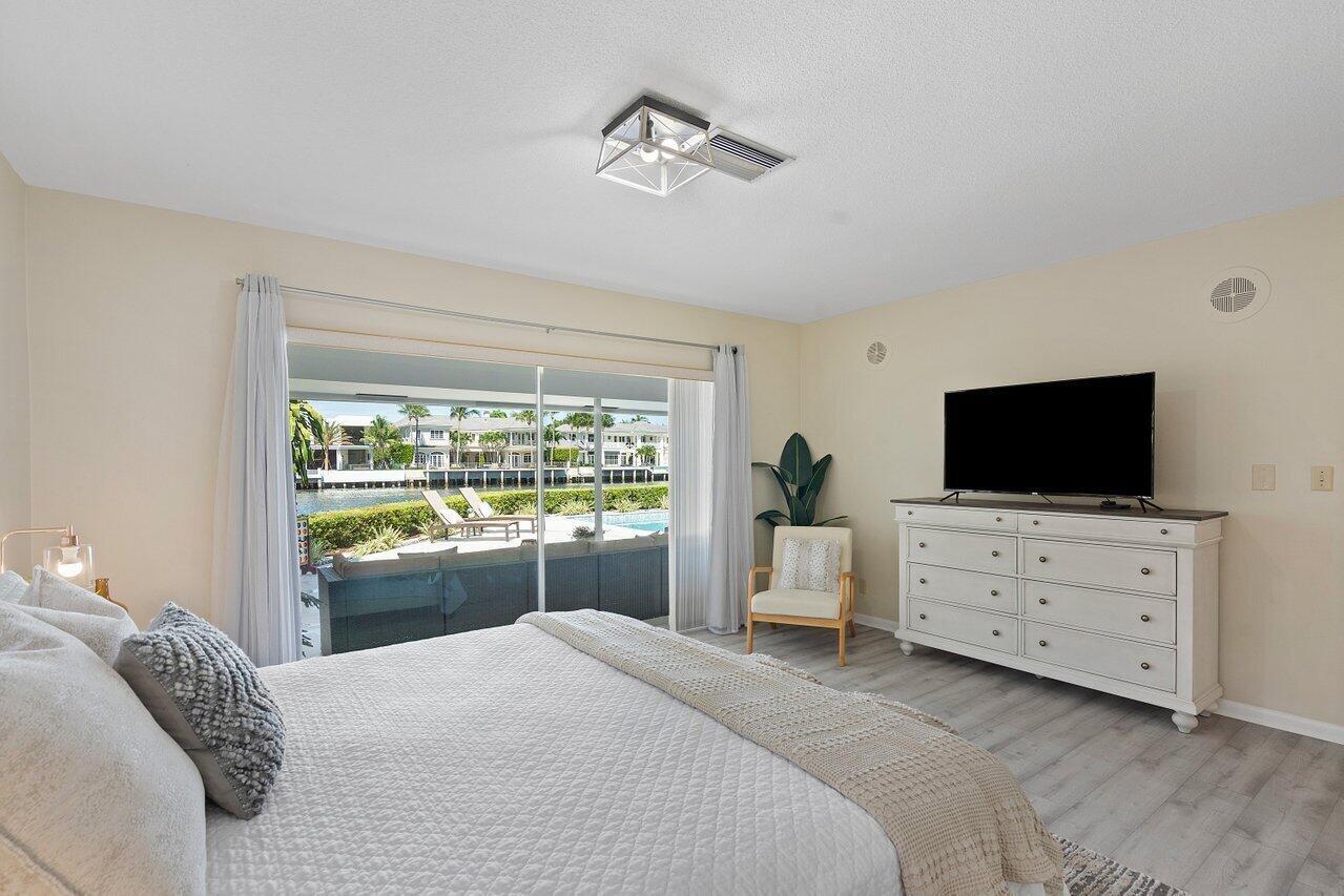 2767 Spanish River, Boca Raton FL 33432