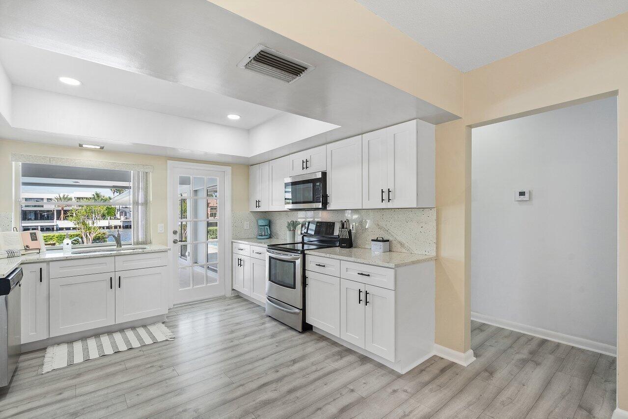 2767 Spanish River, Boca Raton FL 33432