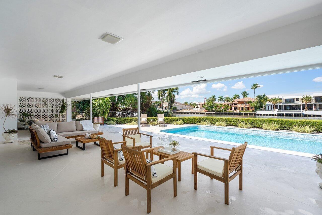 2767 Spanish River, Boca Raton FL 33432