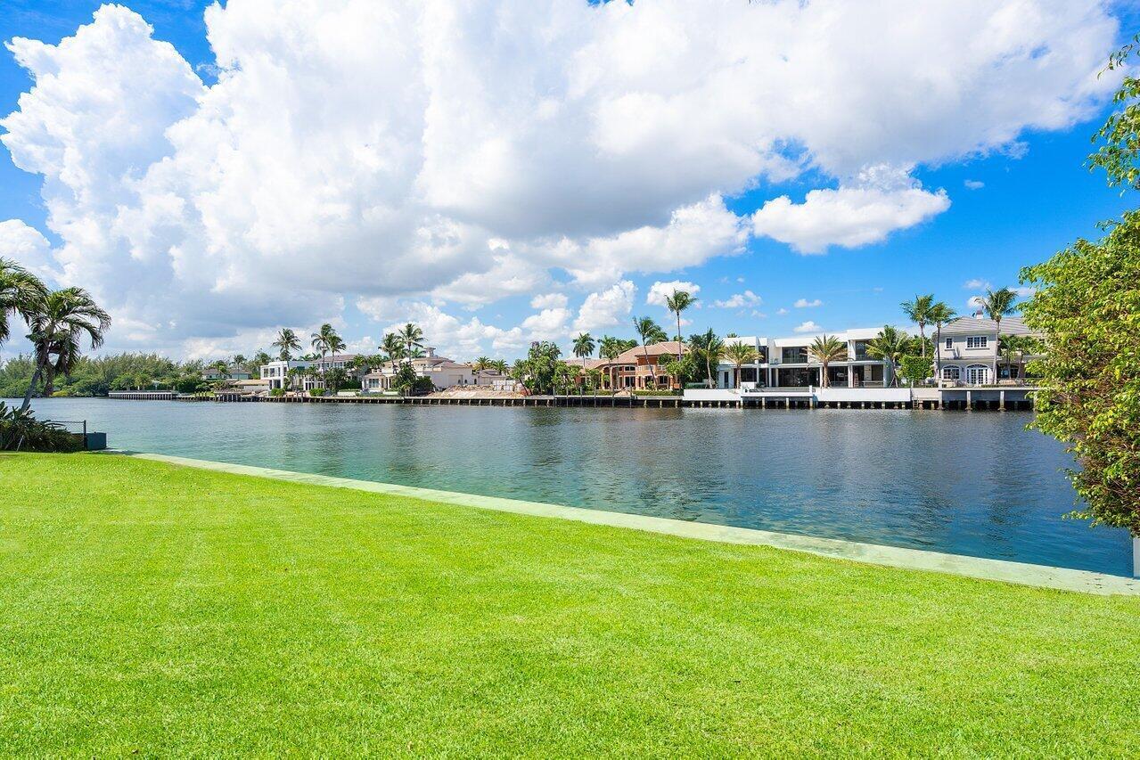 2767 Spanish River, Boca Raton FL 33432