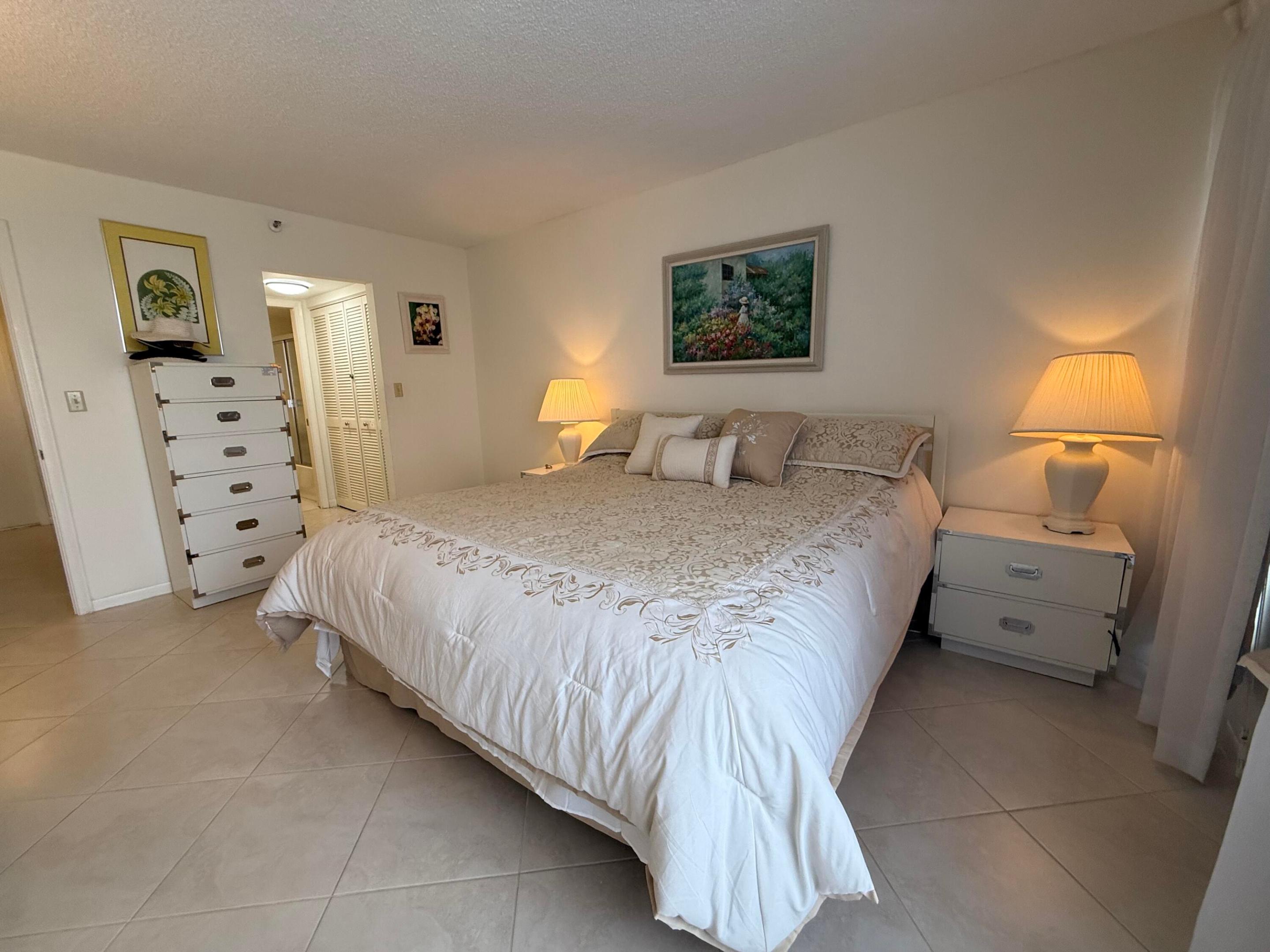 7738 Lakeside #373, Boca Raton FL 33434