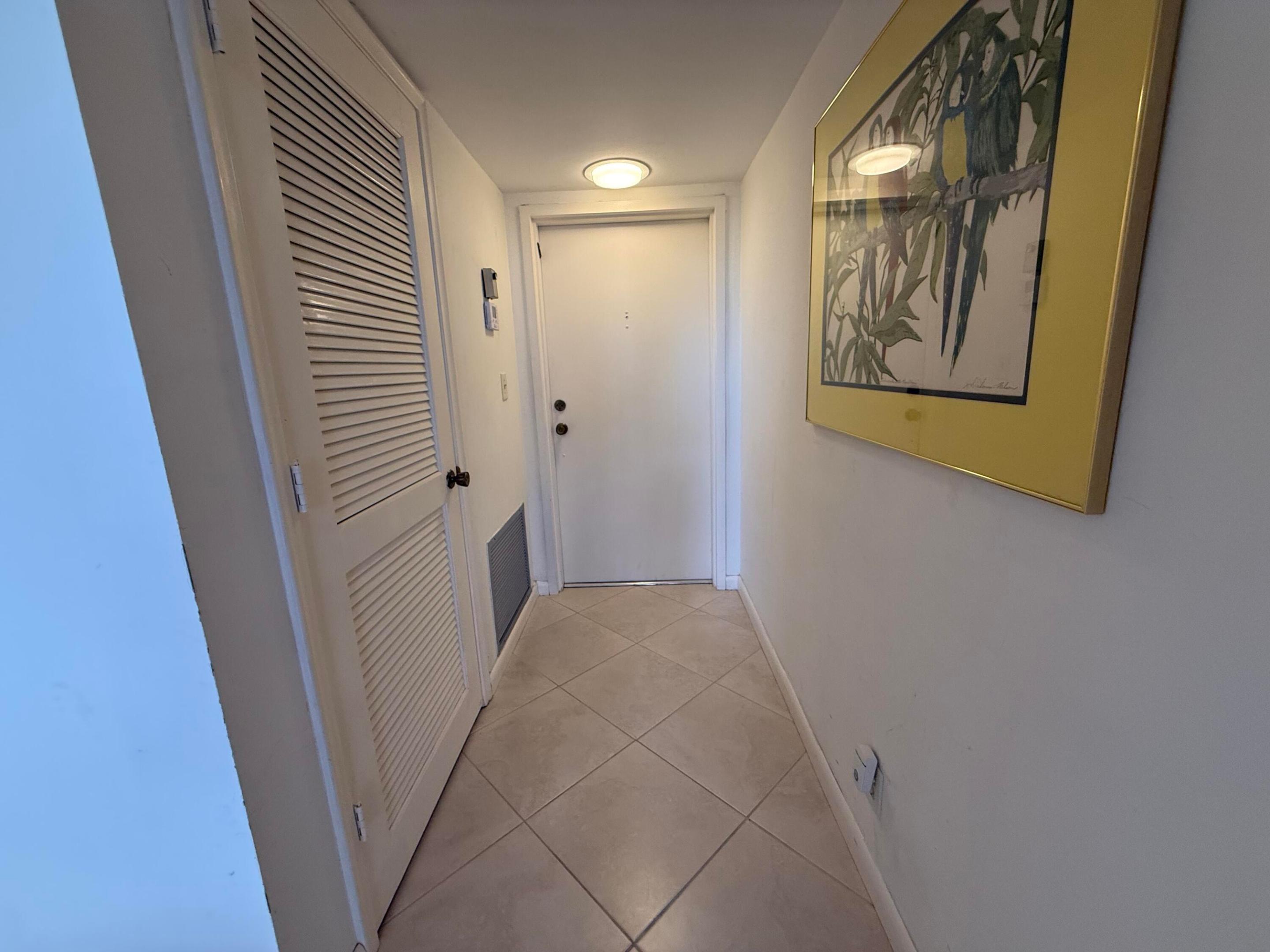 7738 Lakeside #373, Boca Raton FL 33434