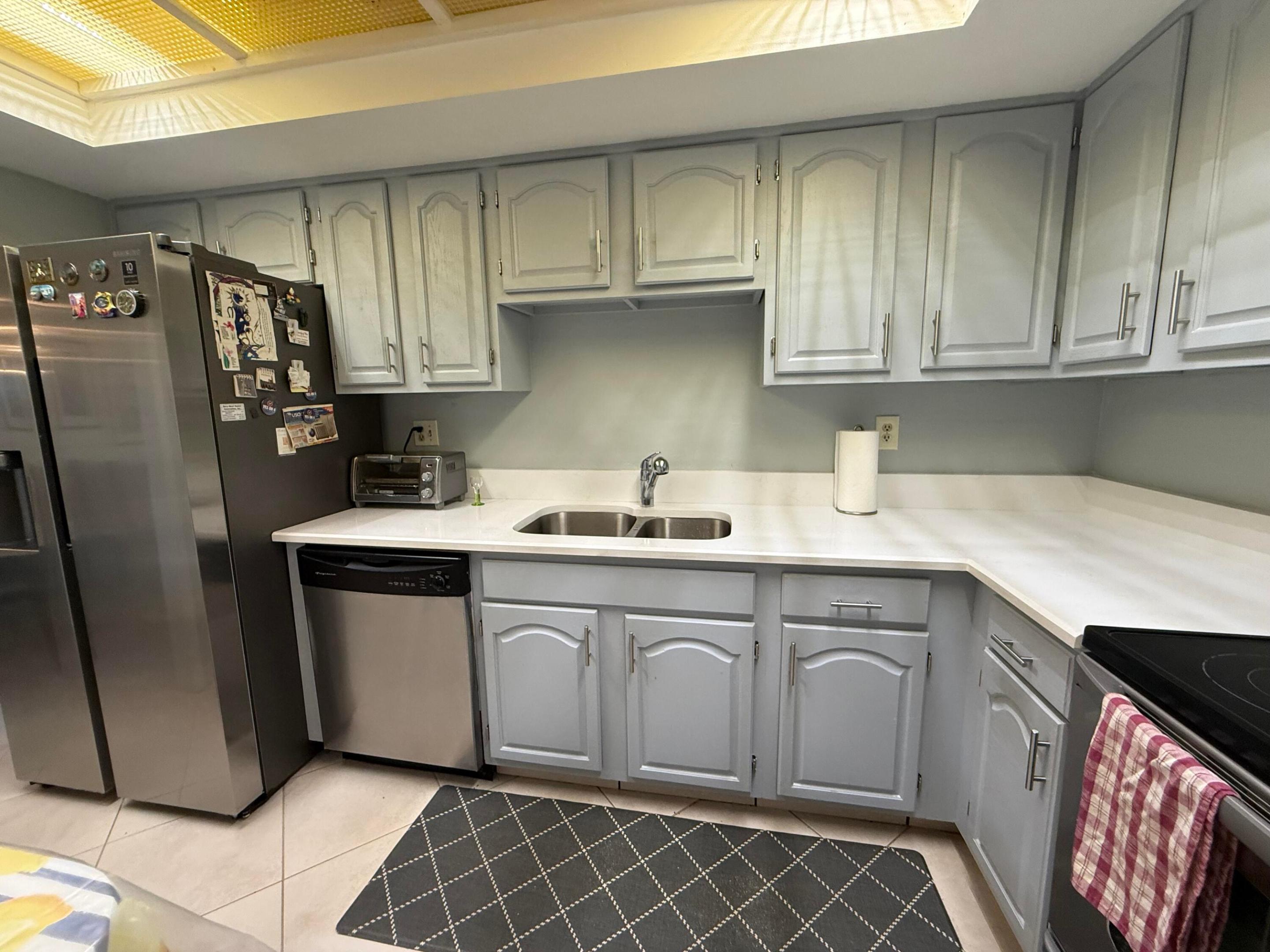 7738 Lakeside #373, Boca Raton FL 33434