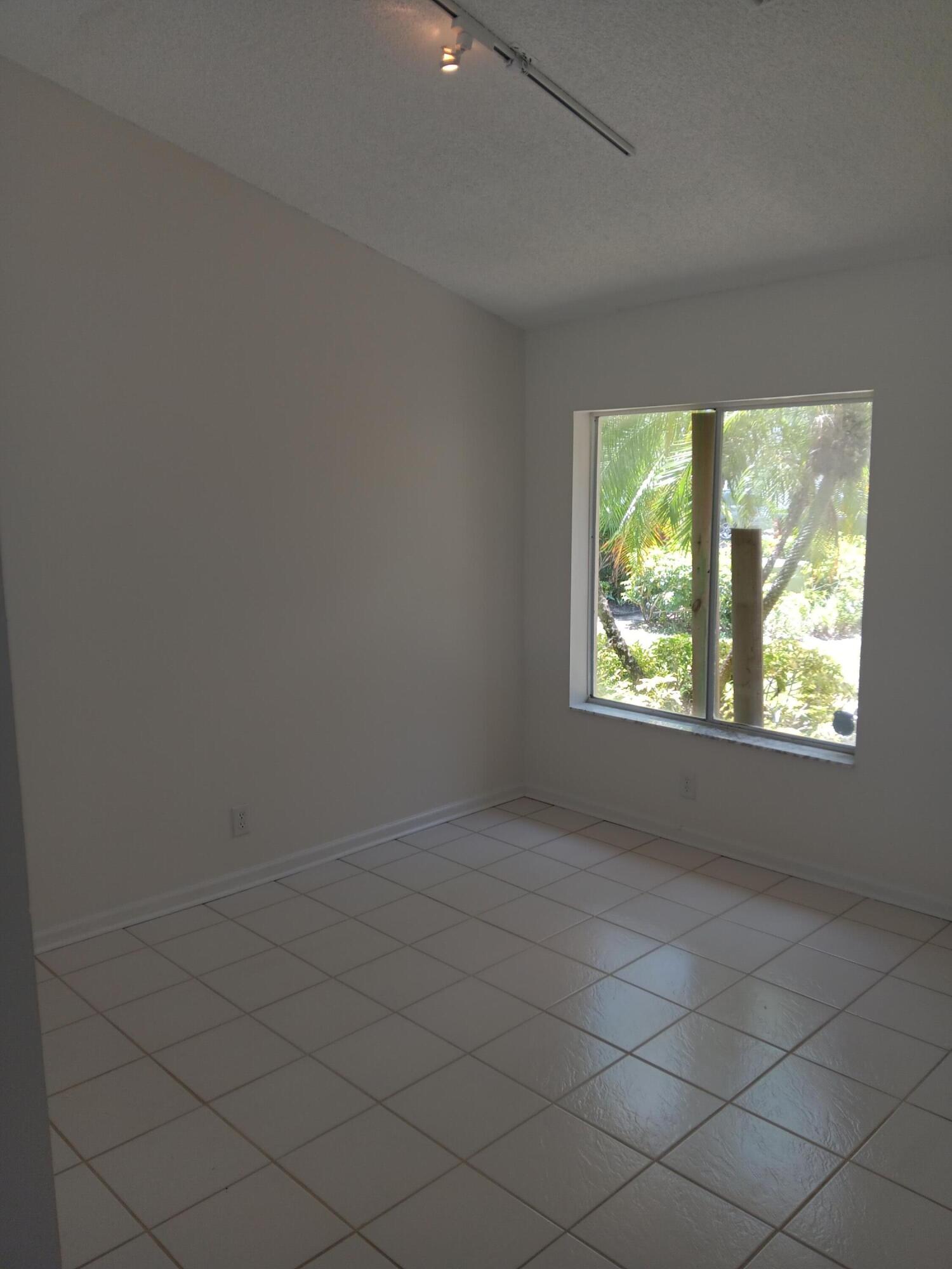 23157 Fountain View #E, Boca Raton FL 33433