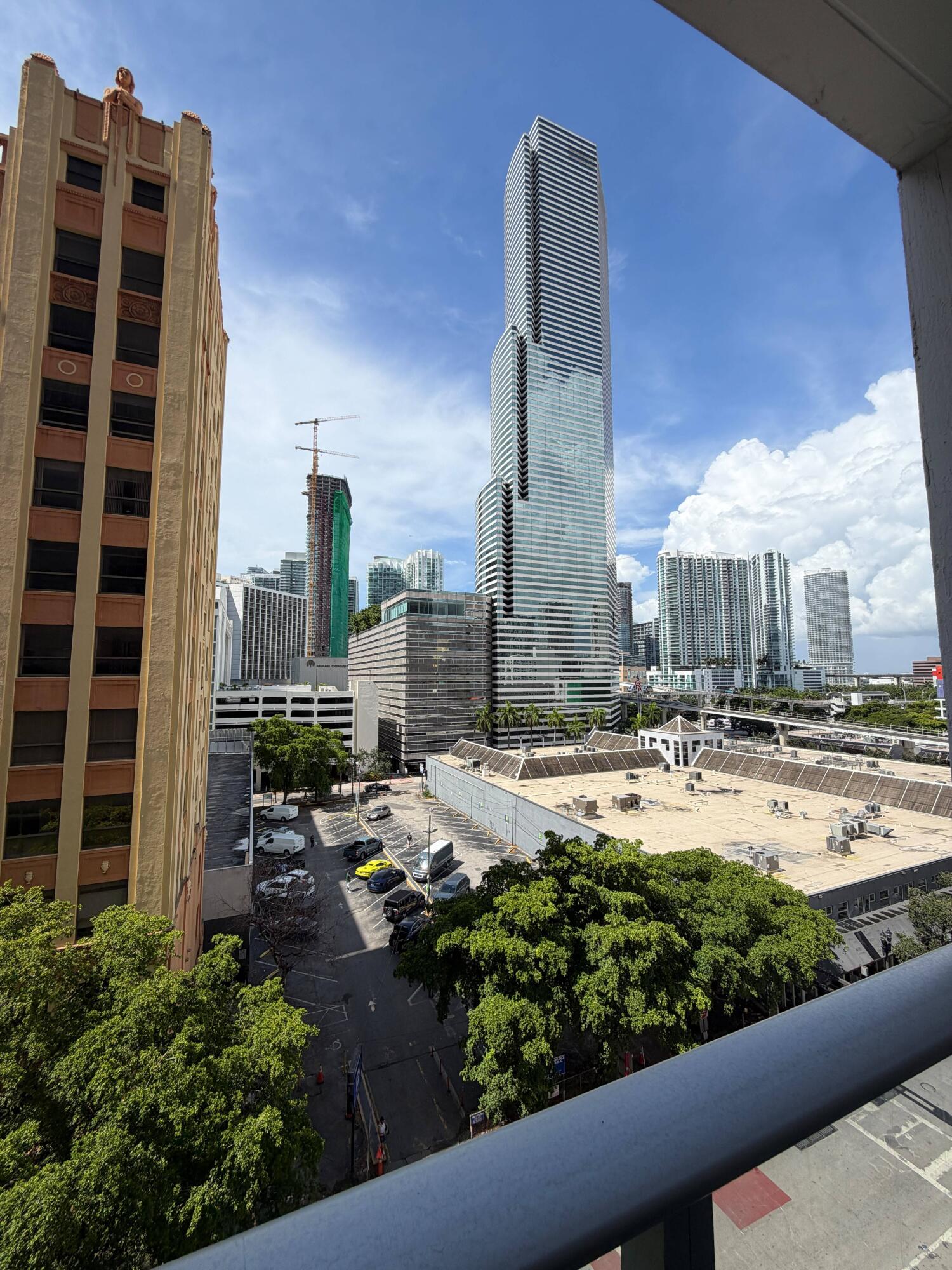 151 SE 1st #Unit 609, Miami FL 33131