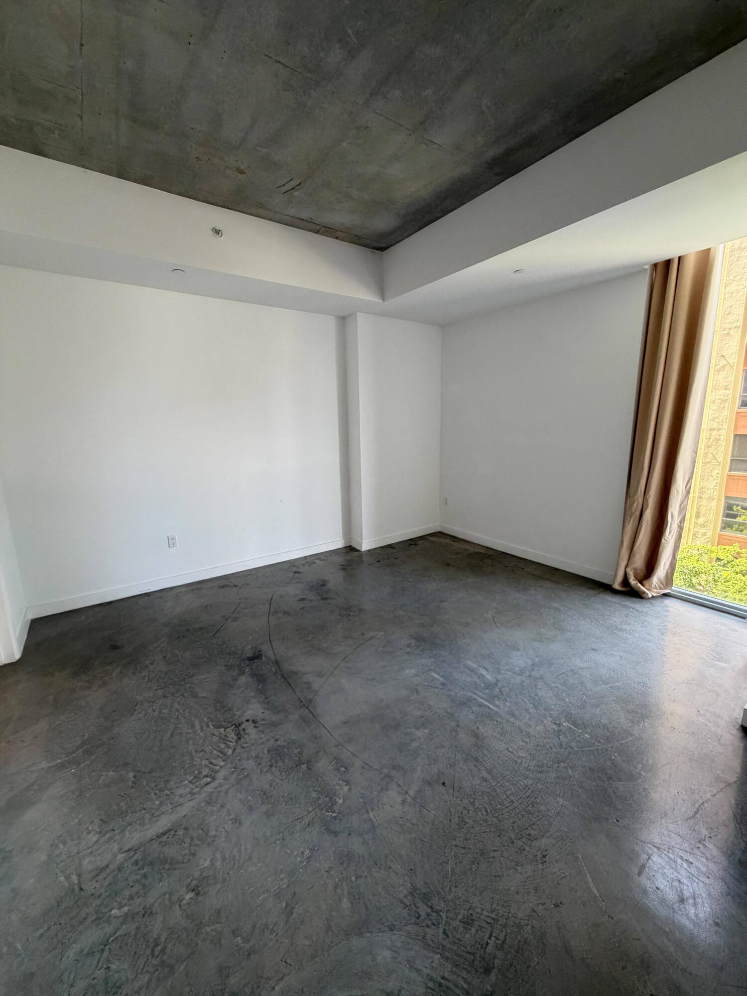151 SE 1st #Unit 609, Miami FL 33131