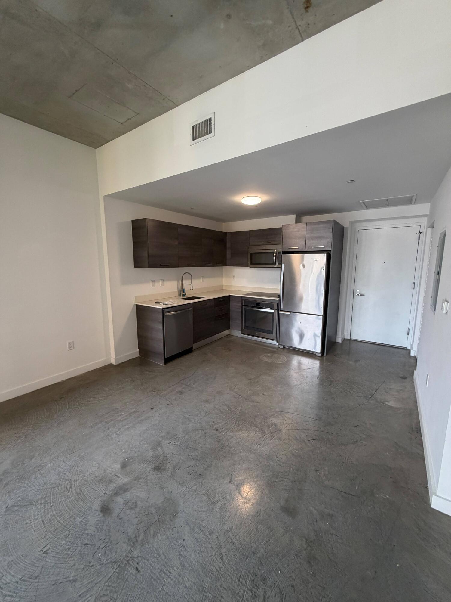 151 SE 1st #Unit 609, Miami FL 33131