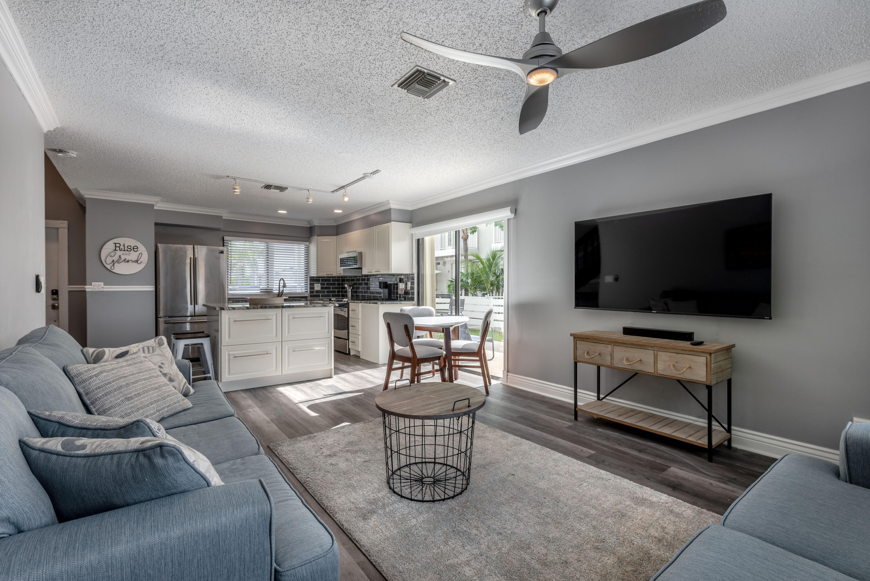 324 W PINE #11, Lantana FL 33462