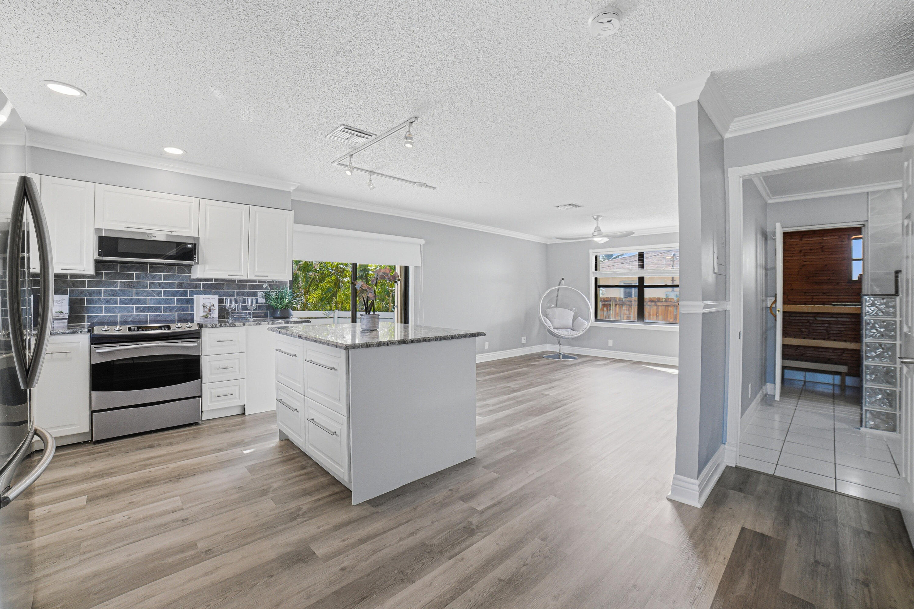 324 W PINE #11, Lantana FL 33462