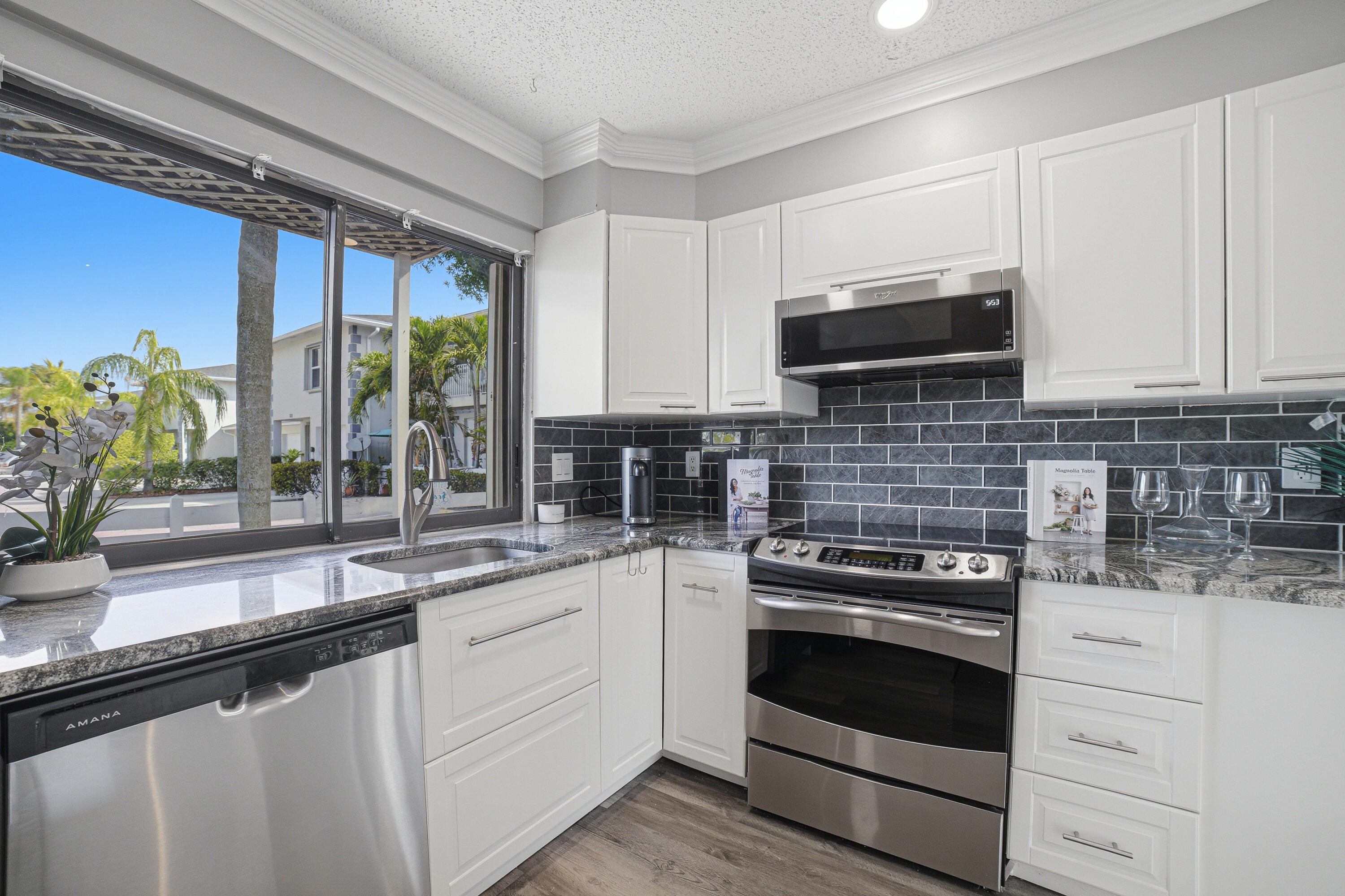 324 W PINE #11, Lantana FL 33462