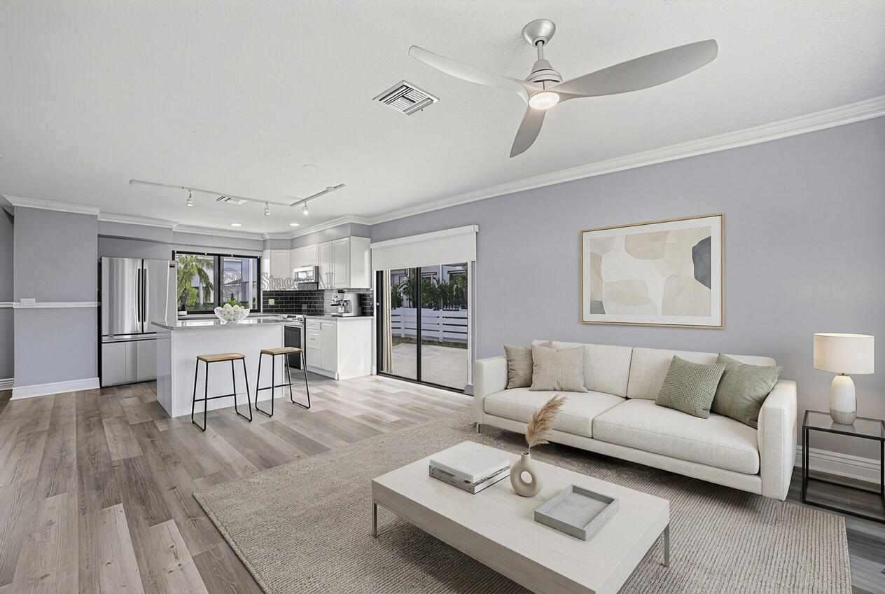 324 W PINE #11, Lantana FL 33462