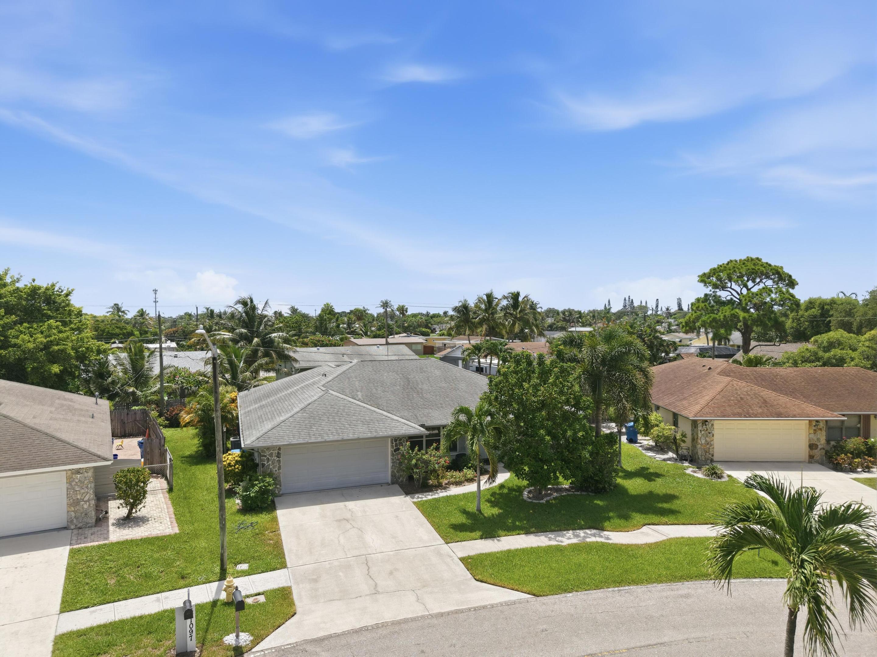 1081 Palama, Lantana FL 33462