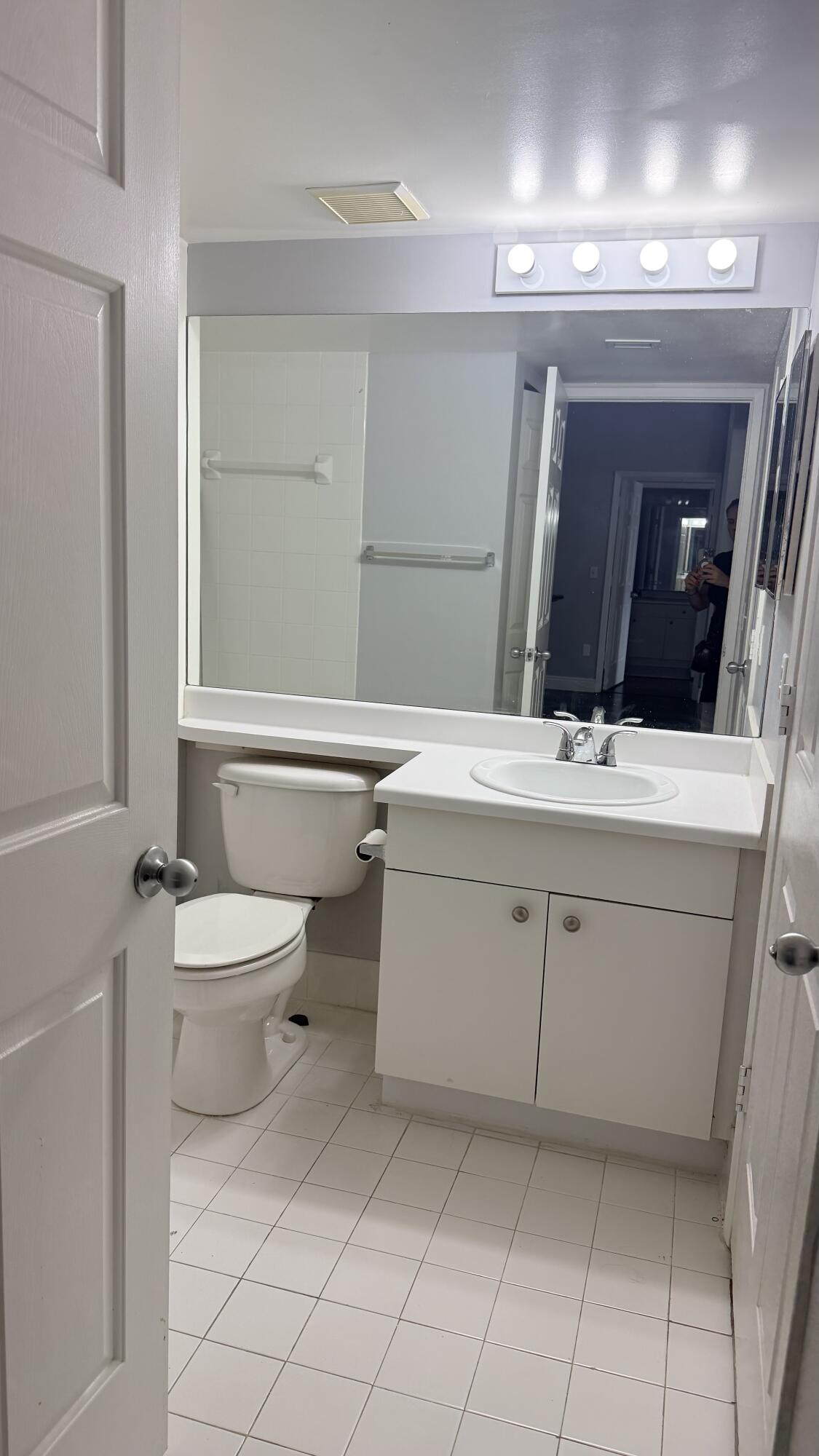 2640 S University #325, Davie FL 33328