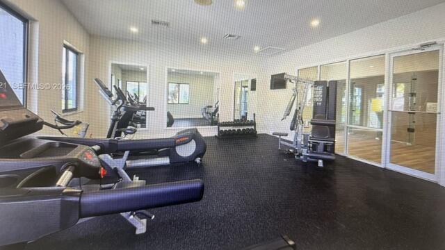 2640 S University #325, Davie FL 33328