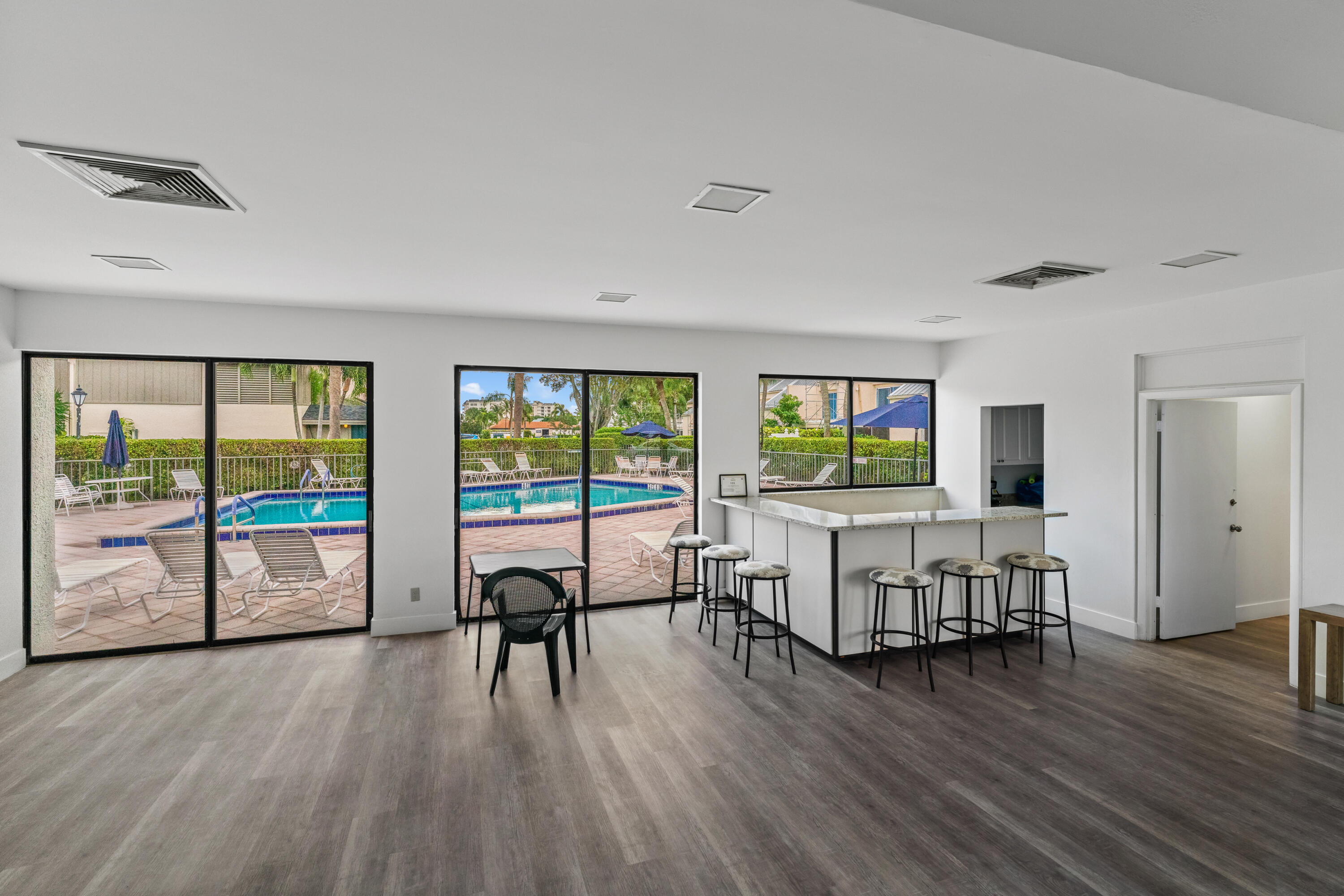 1605 S US #V6-104, Jupiter FL 33477
