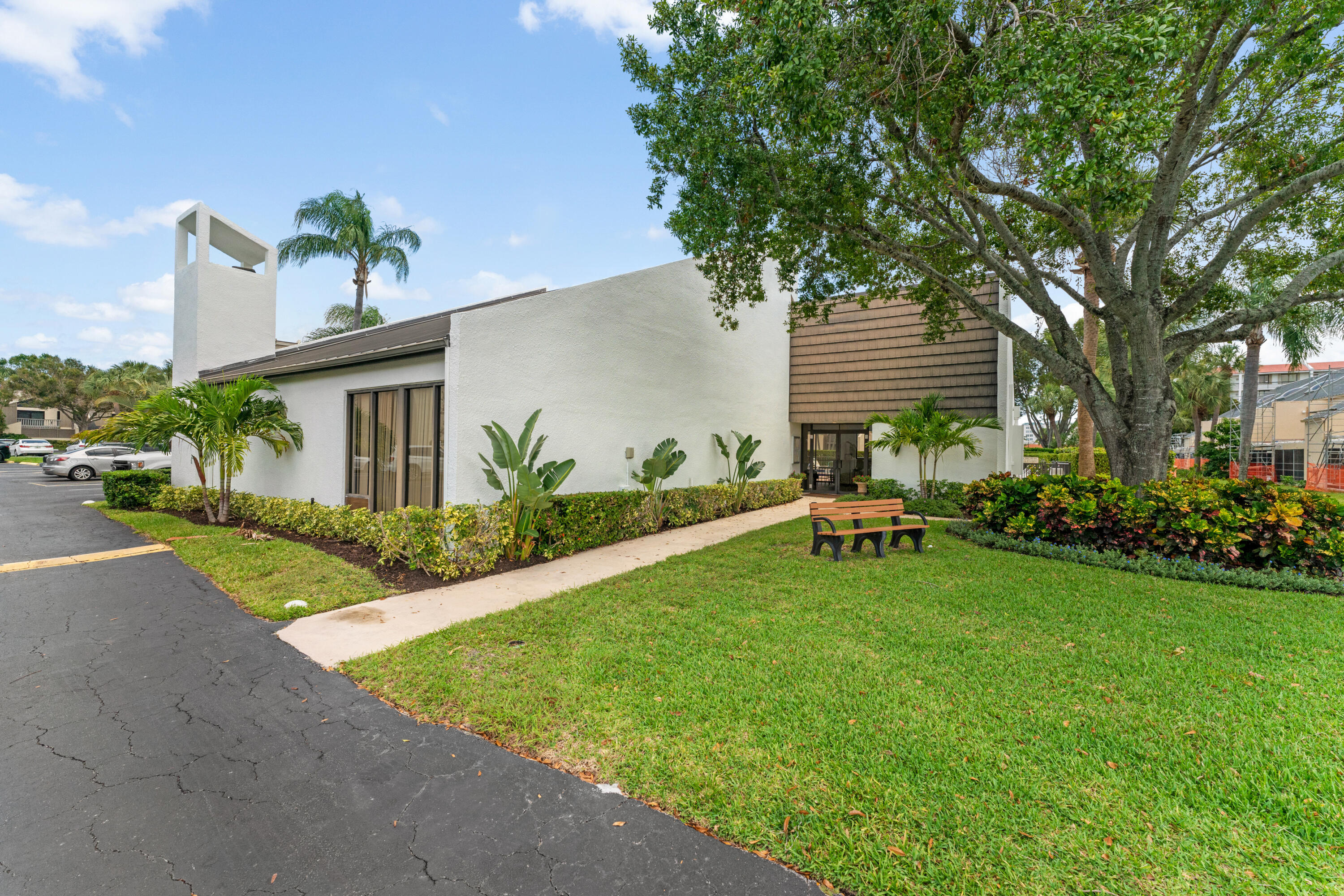 1605 S US #V6-104, Jupiter FL 33477