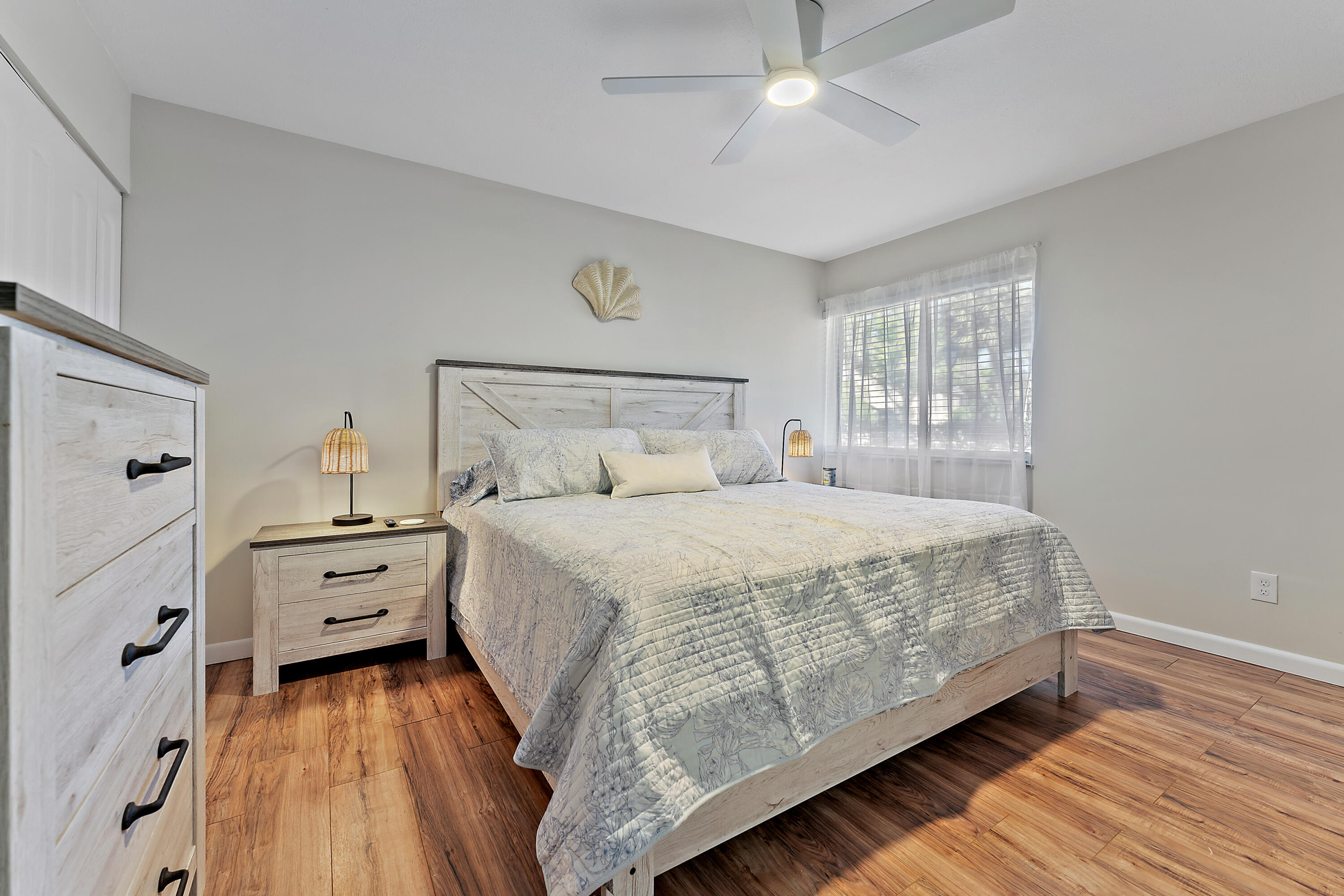 1605 S US #V6-104, Jupiter FL 33477