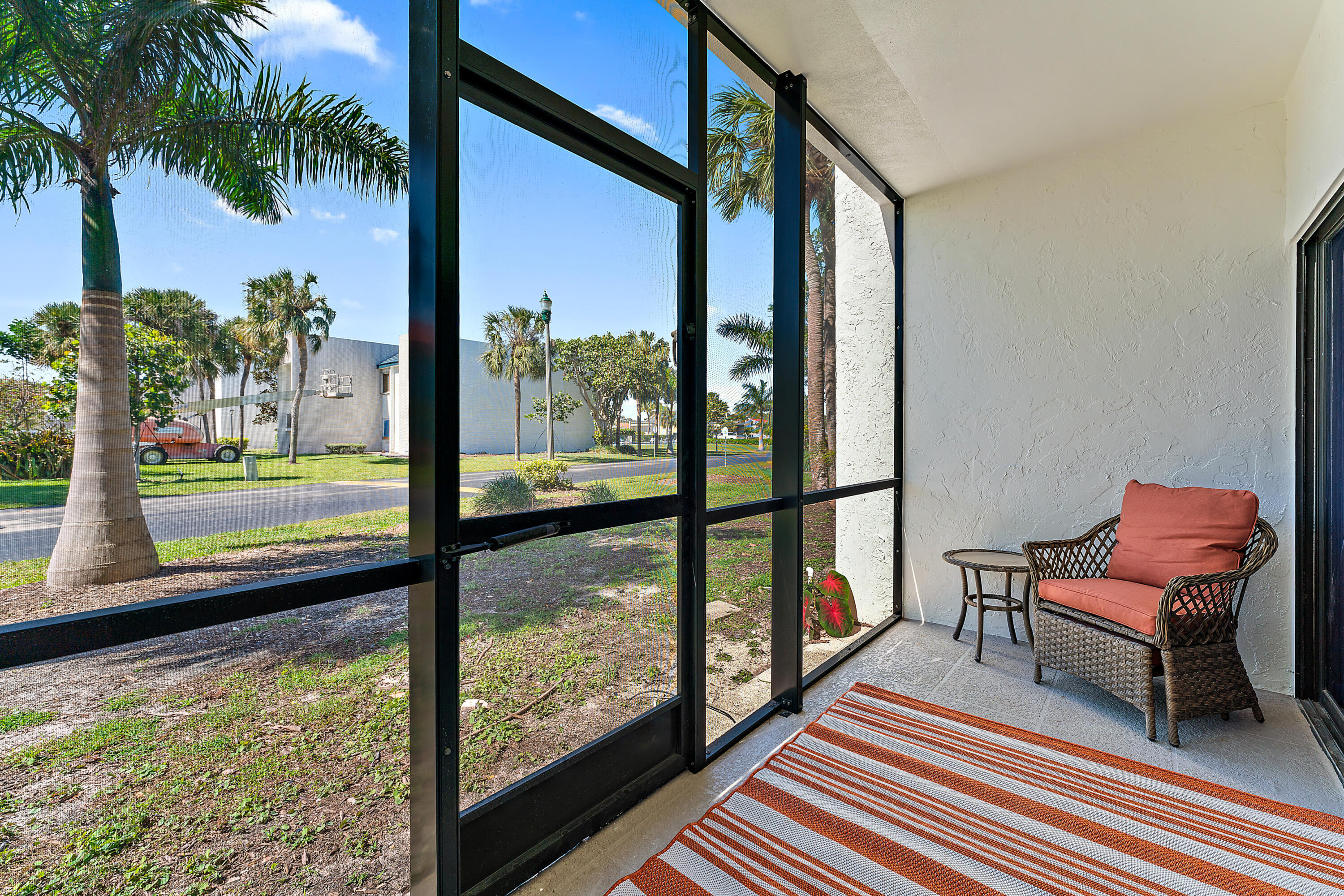 1605 S US #V6-104, Jupiter FL 33477
