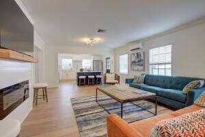 475 Seabrook, Tequesta FL 33469