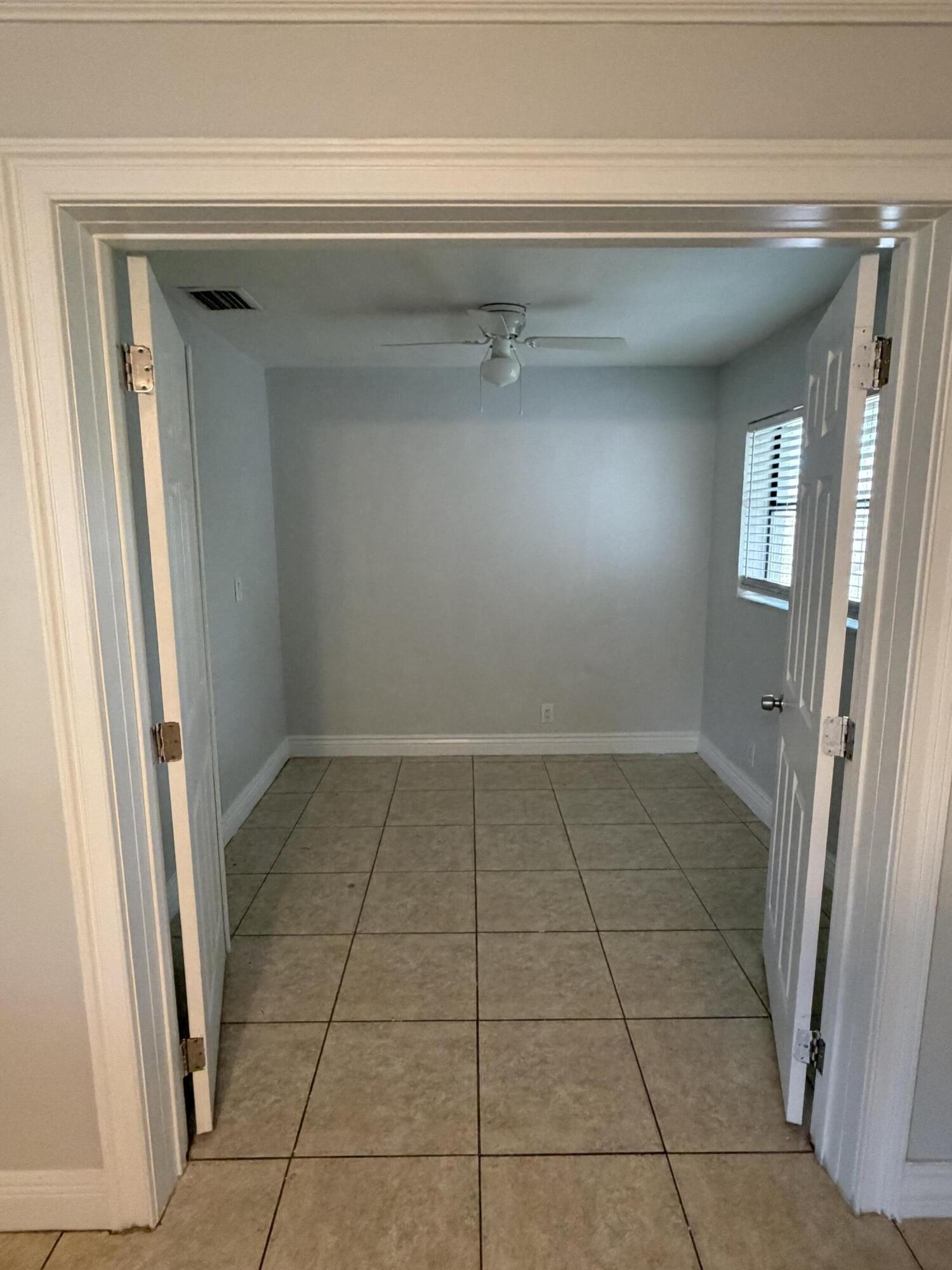 5572 SW 6th, Margate FL 33068