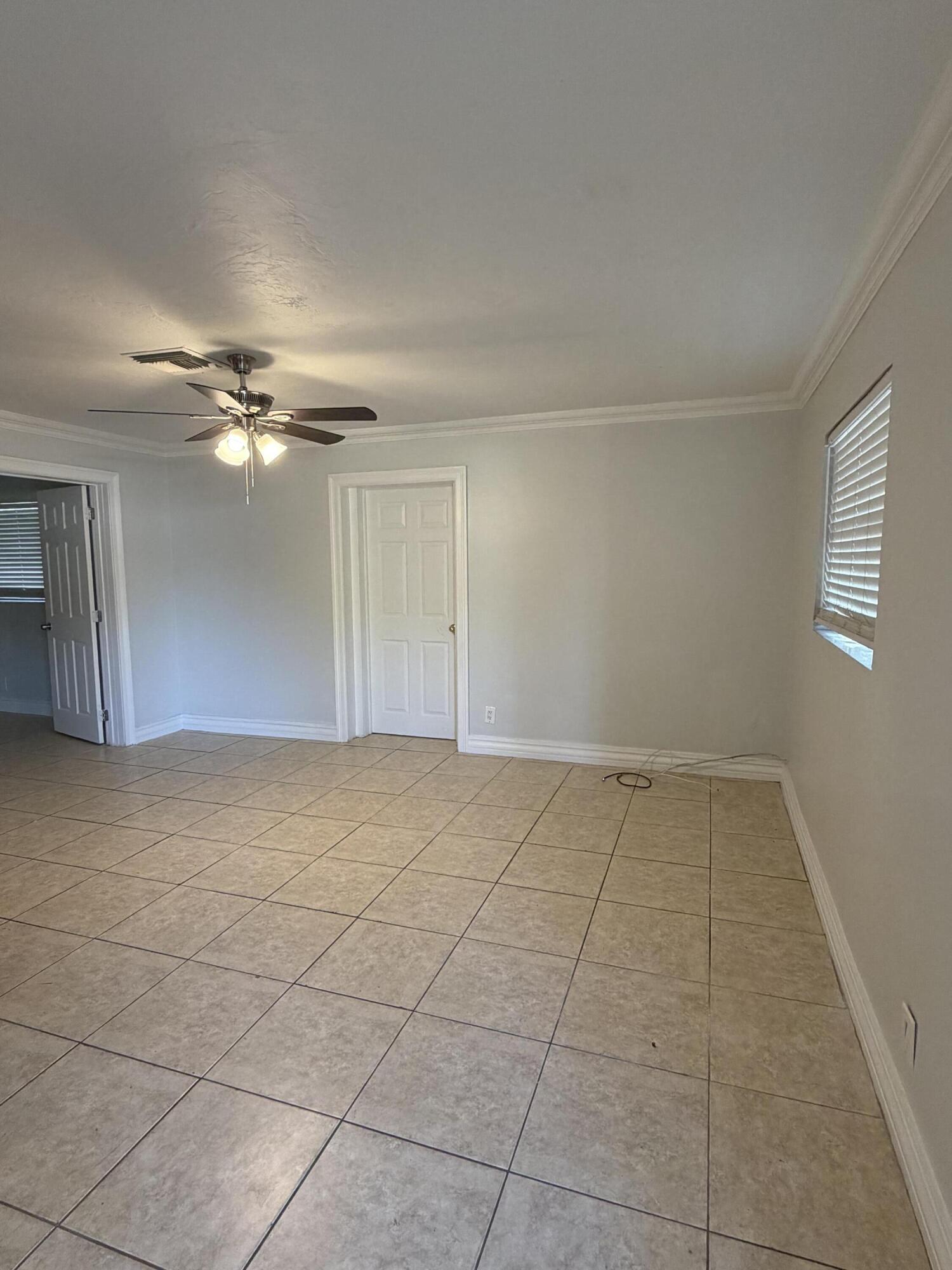5572 SW 6th, Margate FL 33068