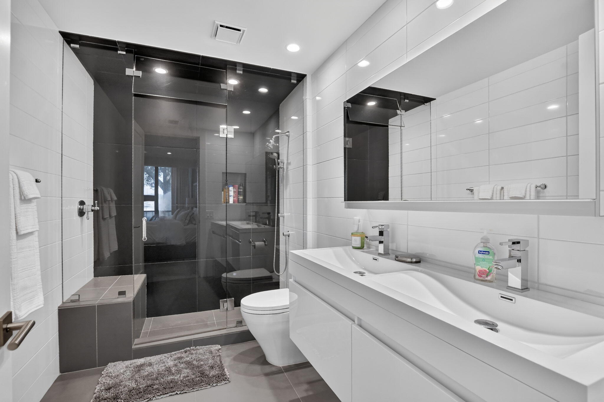 7847 Lakeside #1015, Boca Raton FL 33434