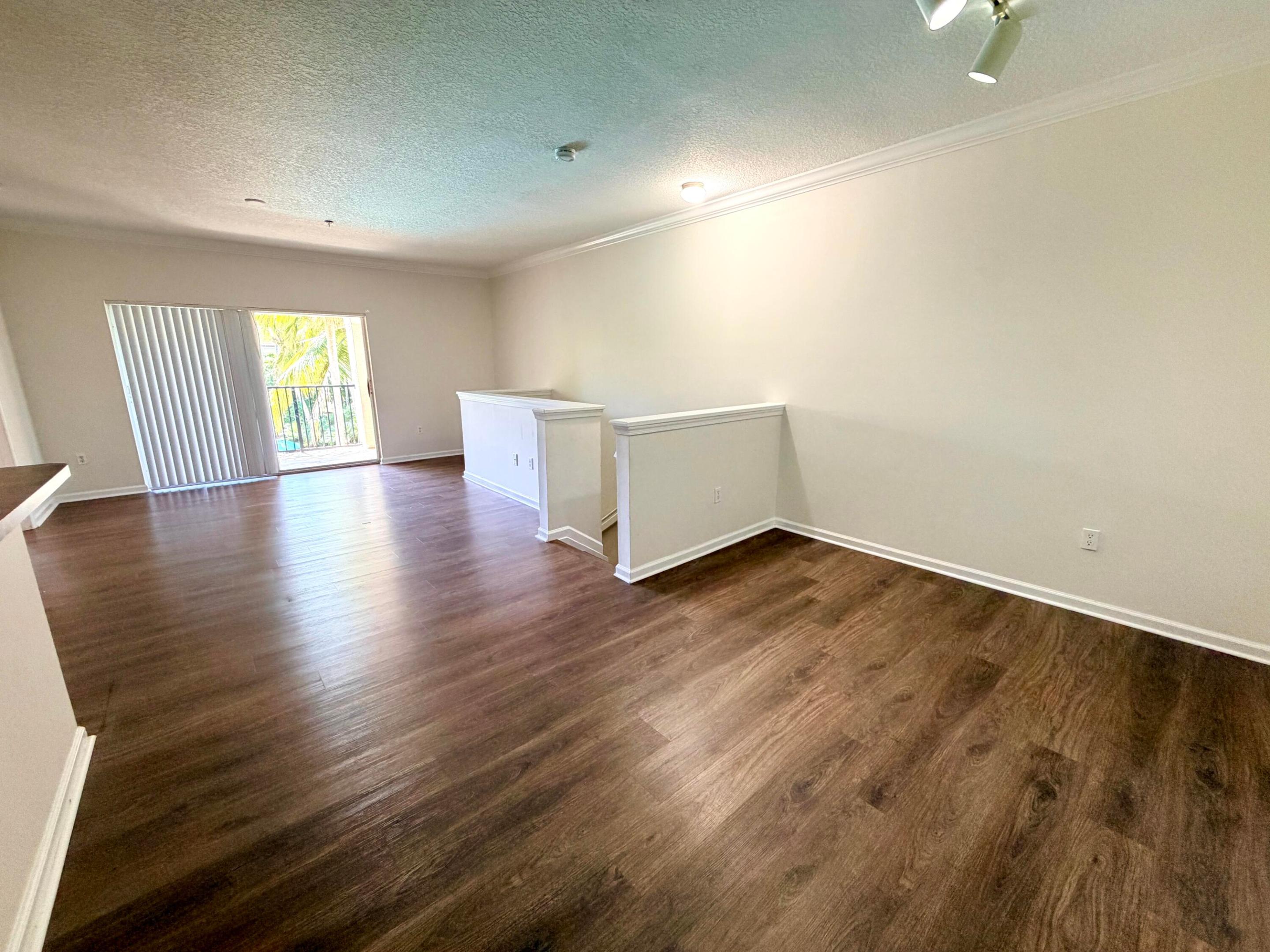 5840 W SAMPLE #303, Coral Springs FL 33067