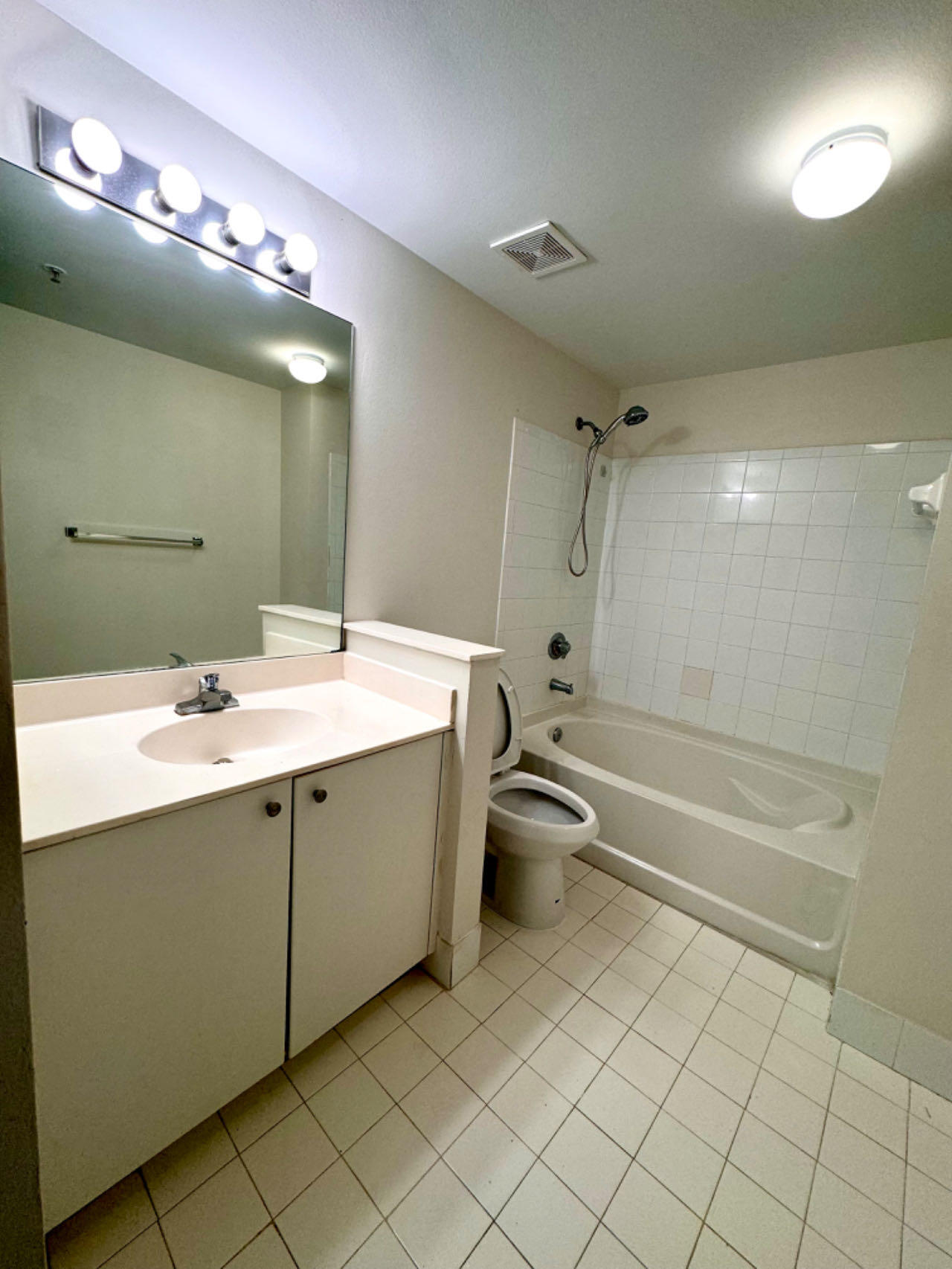 5840 W SAMPLE #303, Coral Springs FL 33067
