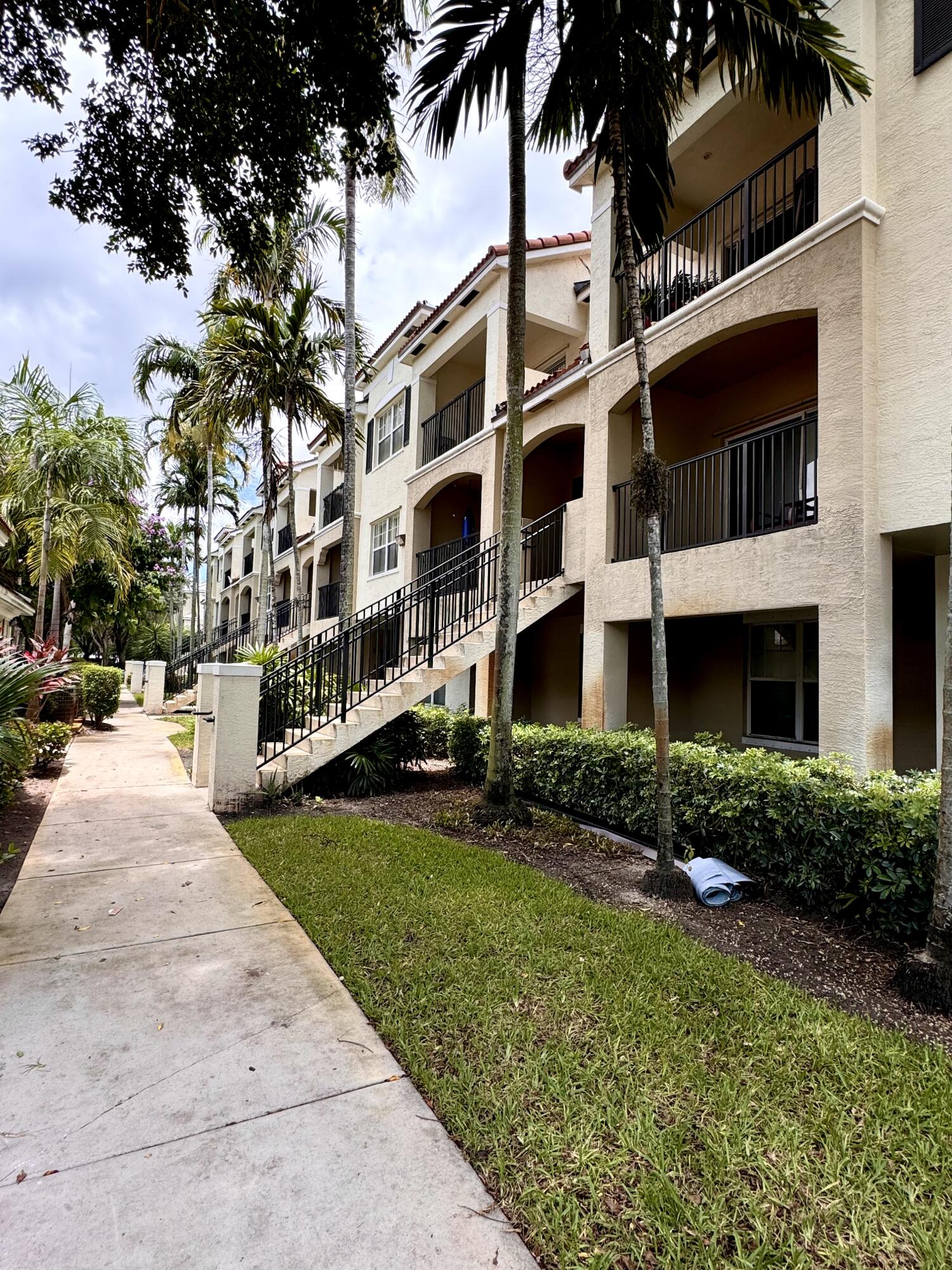 5840 W SAMPLE #303, Coral Springs FL 33067