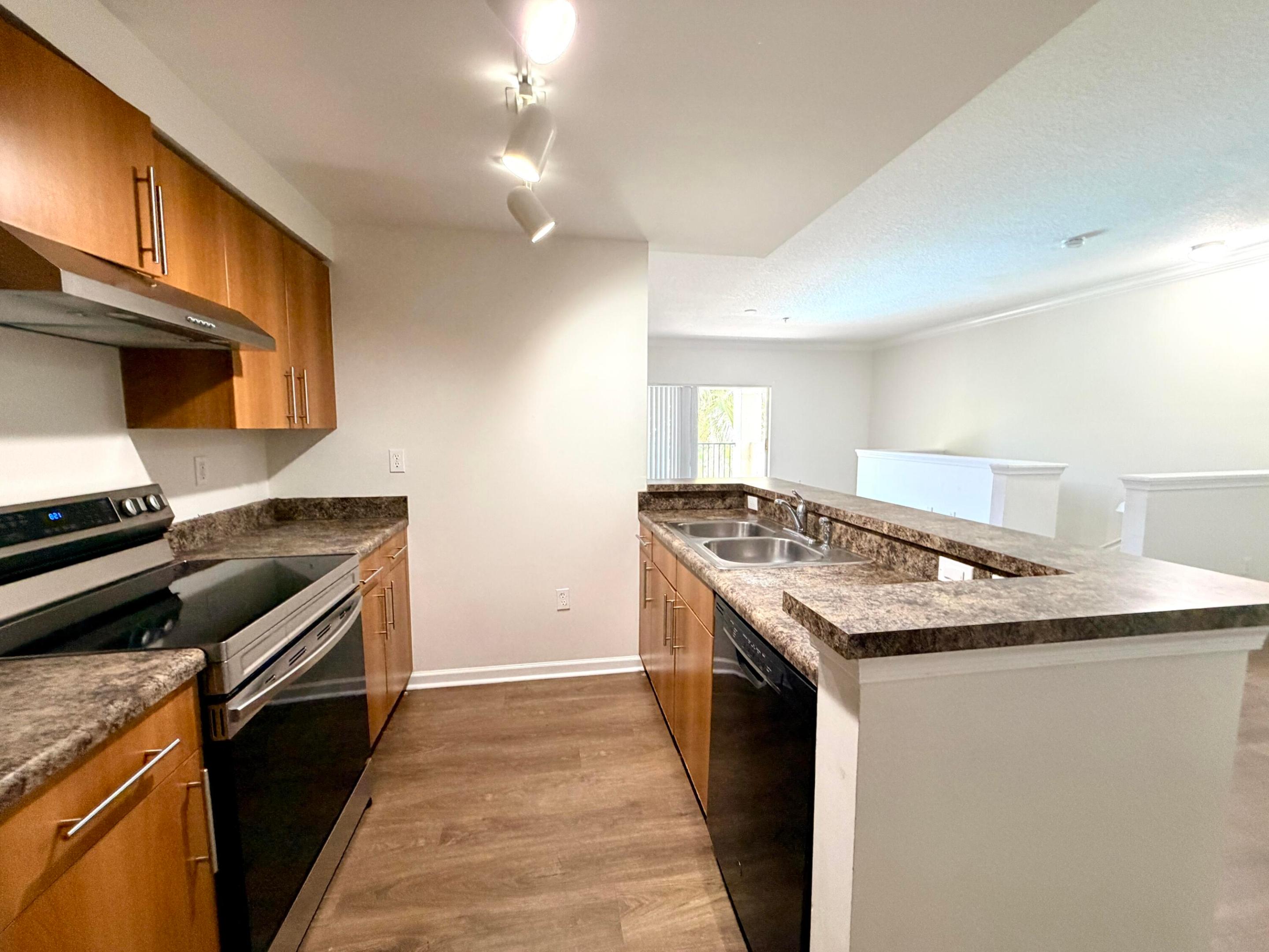 5840 W SAMPLE #303, Coral Springs FL 33067
