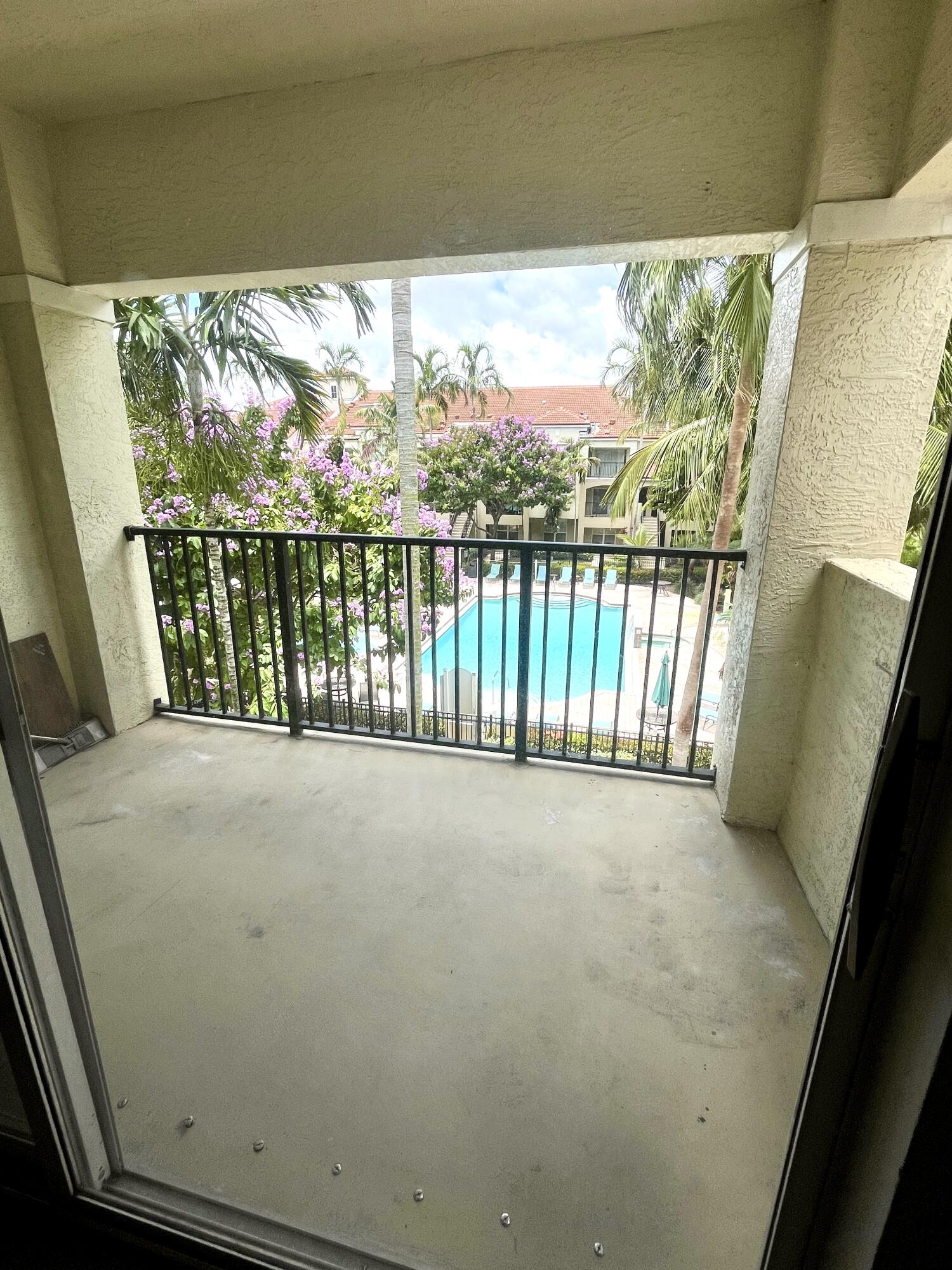 5840 W SAMPLE #303, Coral Springs FL 33067