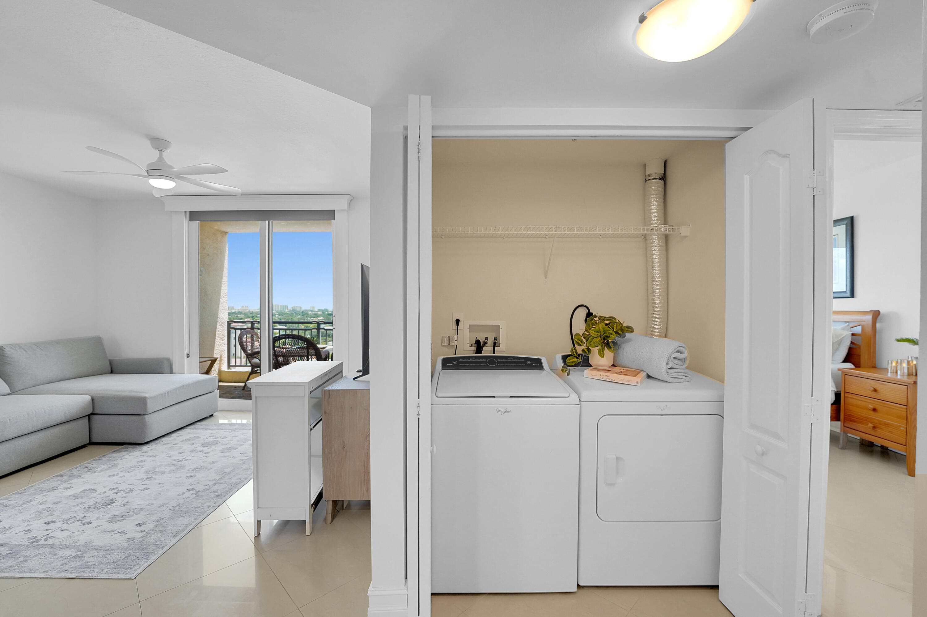 110 N Federal #1410, Fort Lauderdale FL 33301