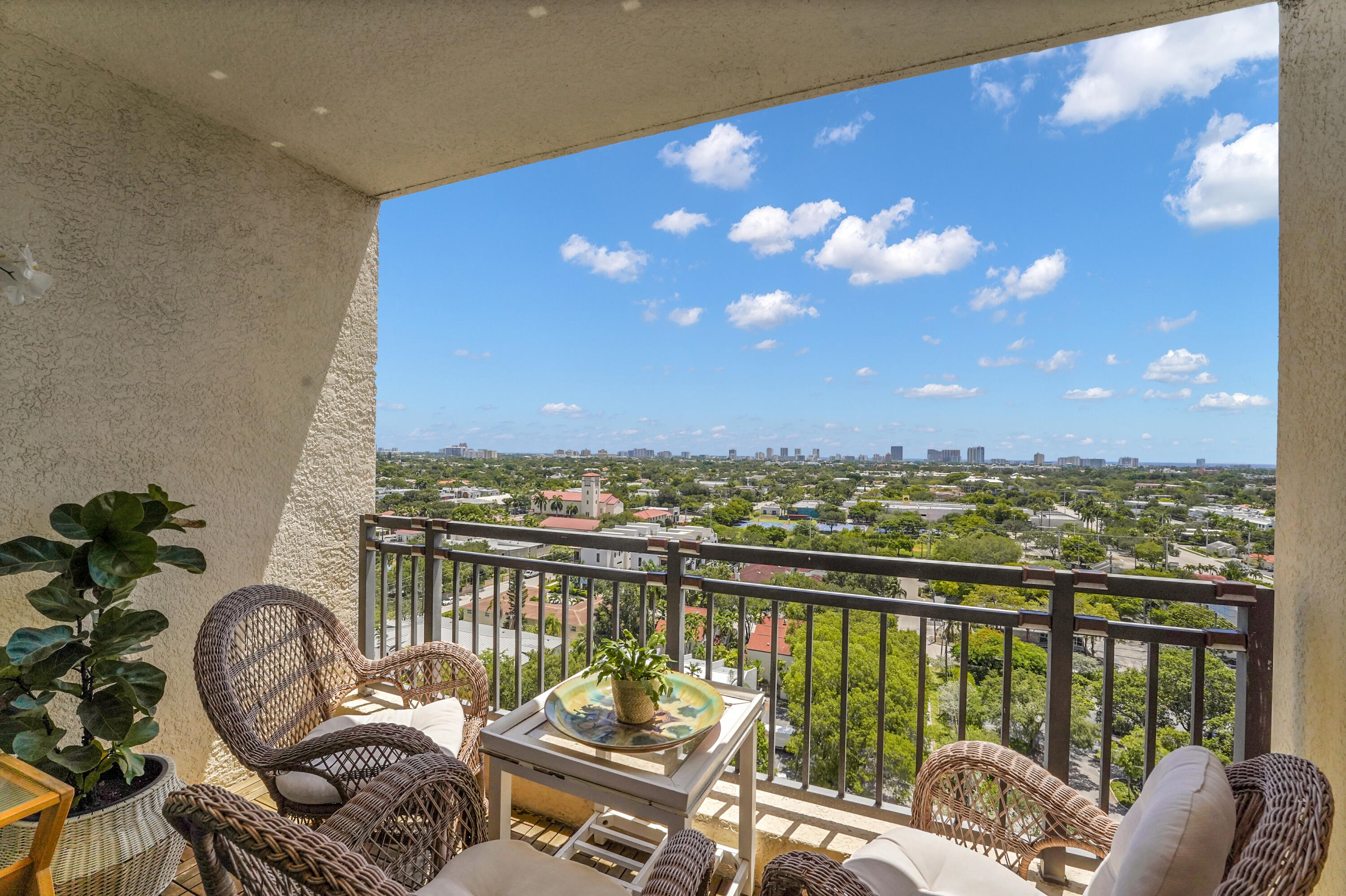 110 N Federal #1410, Fort Lauderdale FL 33301