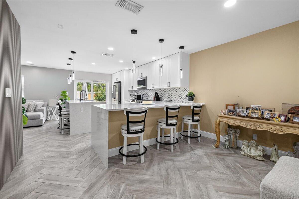 3367 COMMODORE, West Palm Beach FL 33411